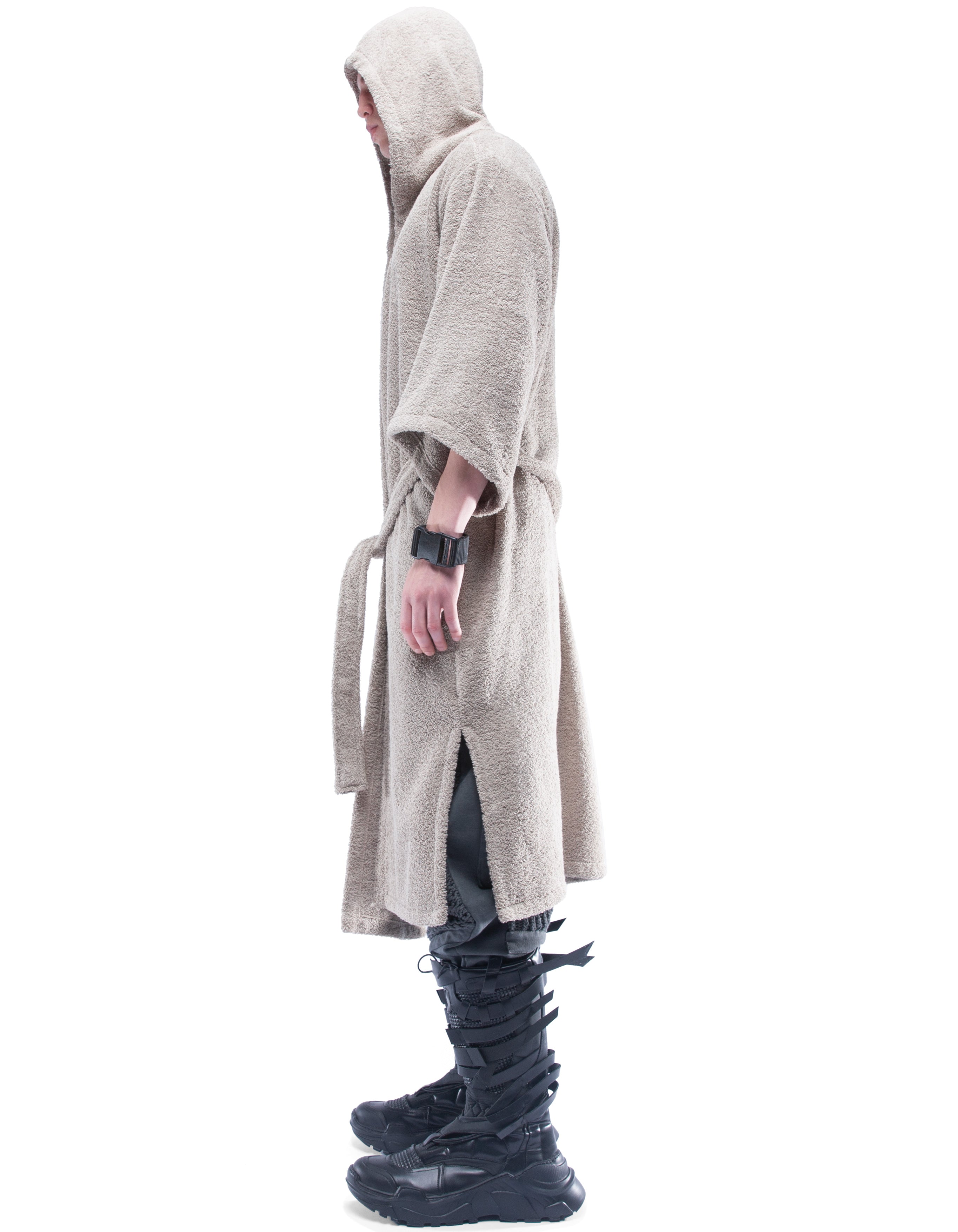 BATHROBE NOISE