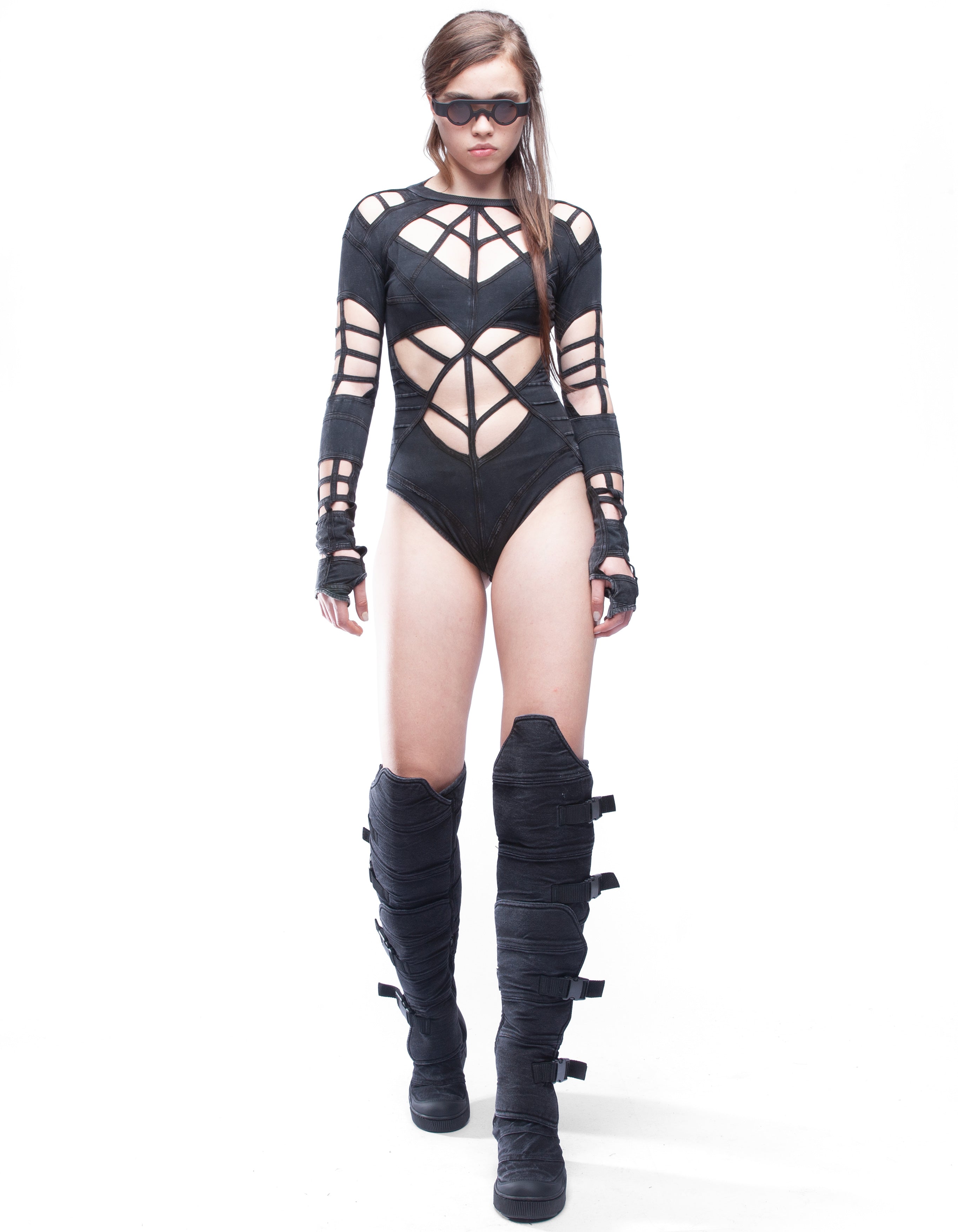 BODY SUIT CRYSTAL CODE
