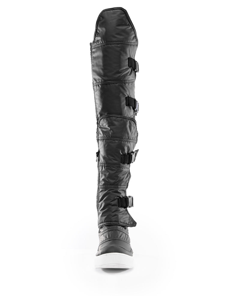 BOOTS STAND OUT