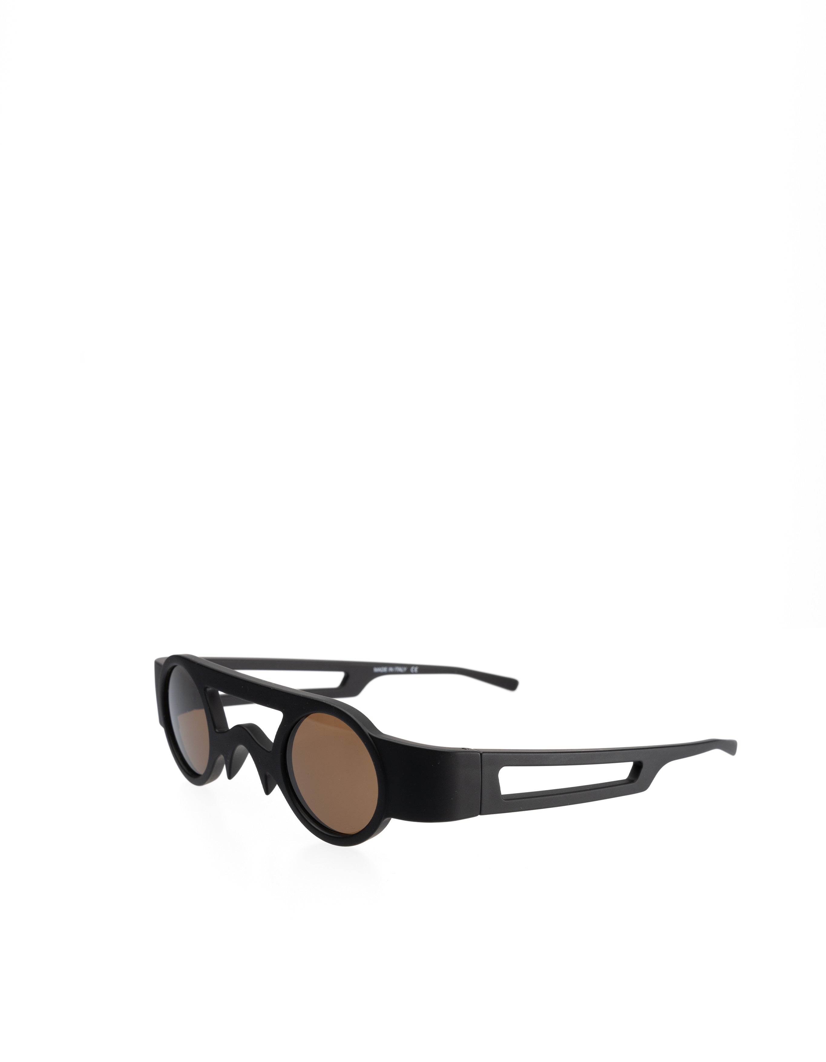 DEMOBAZA BINOCULAR 01