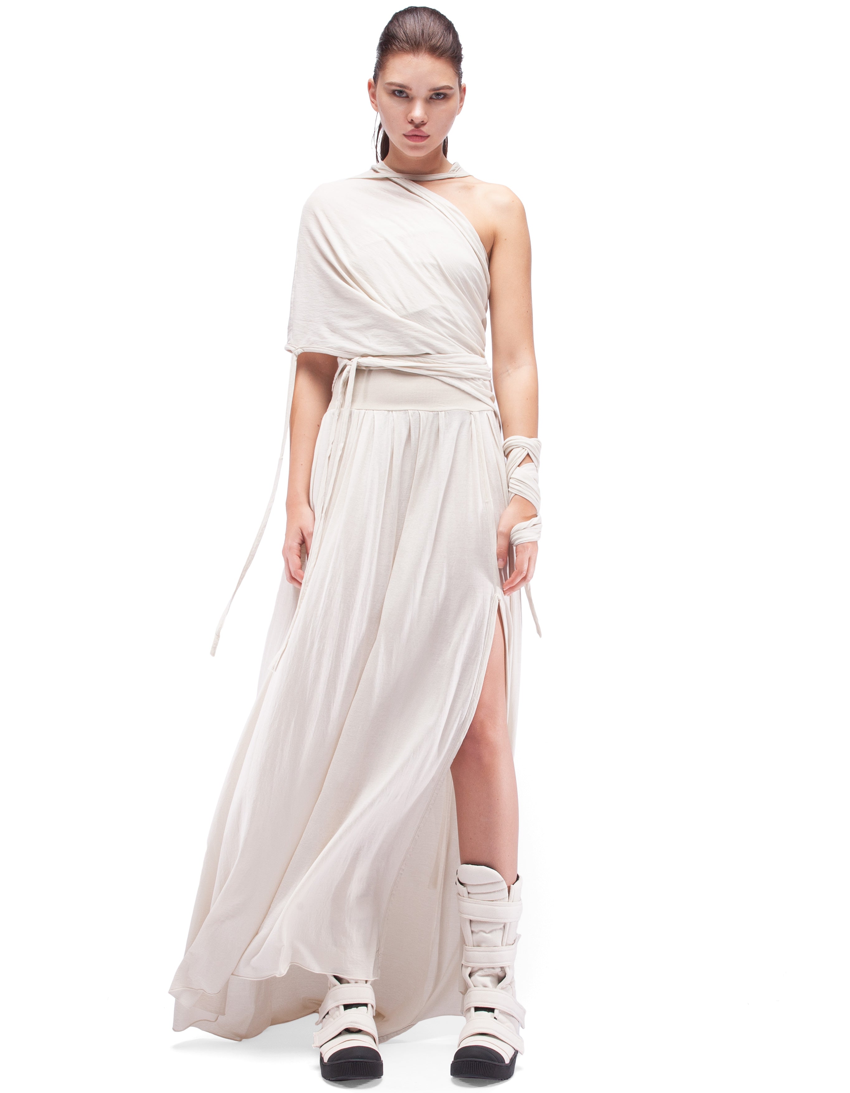 DRESS CUT OUT ASCENSION
