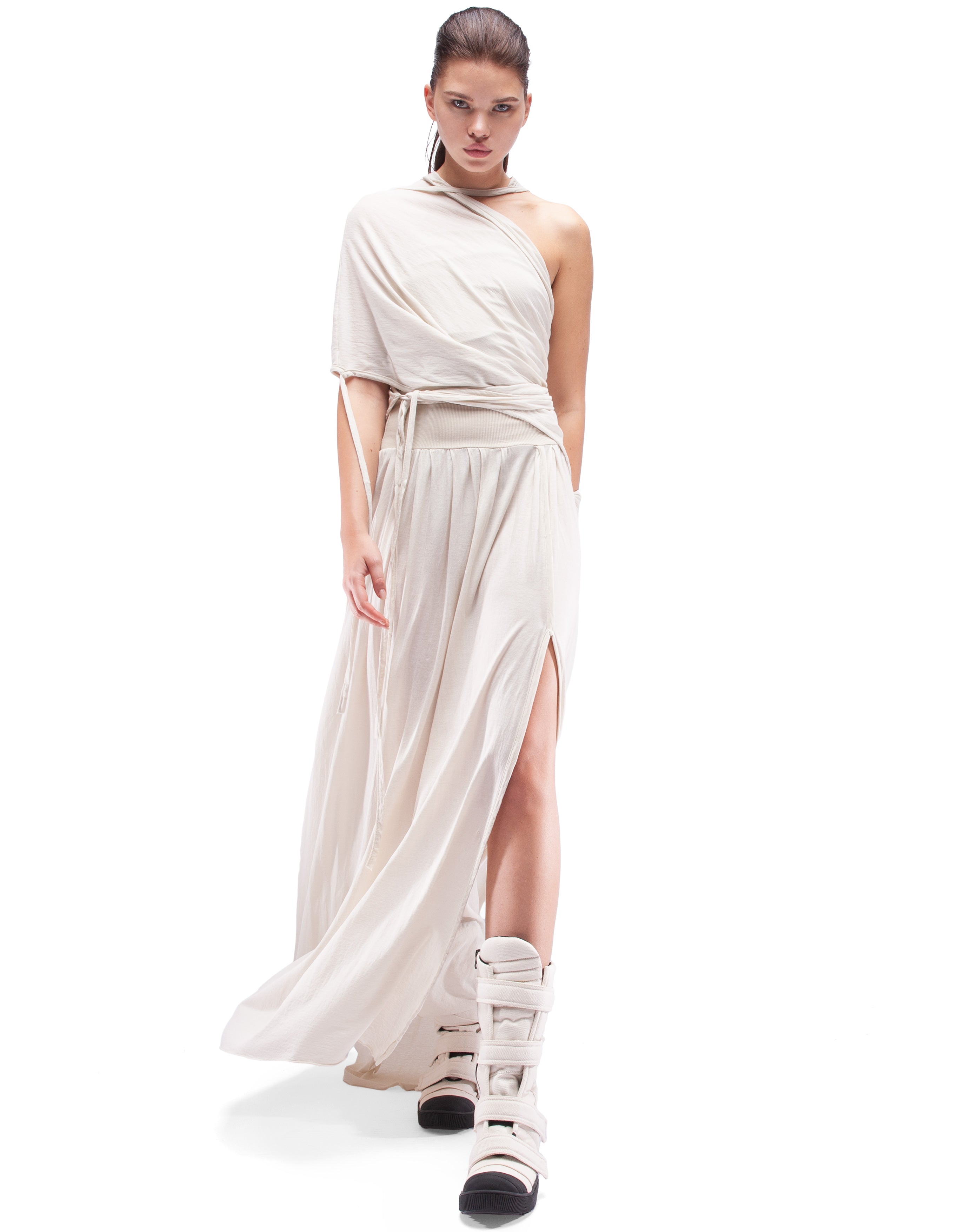 DRESS CUT OUT ASCENSION