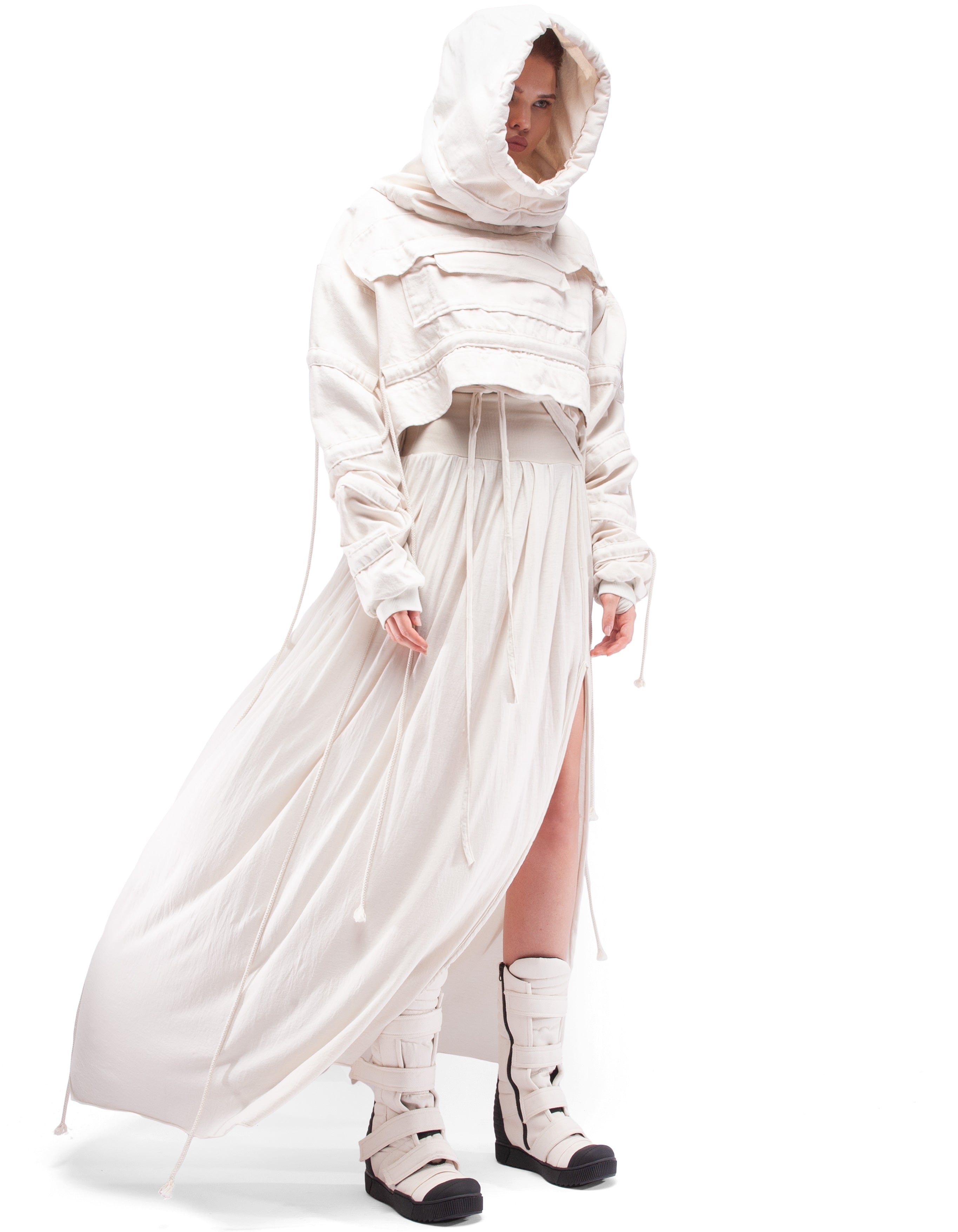 DRESS CUT OUT ASCENSION