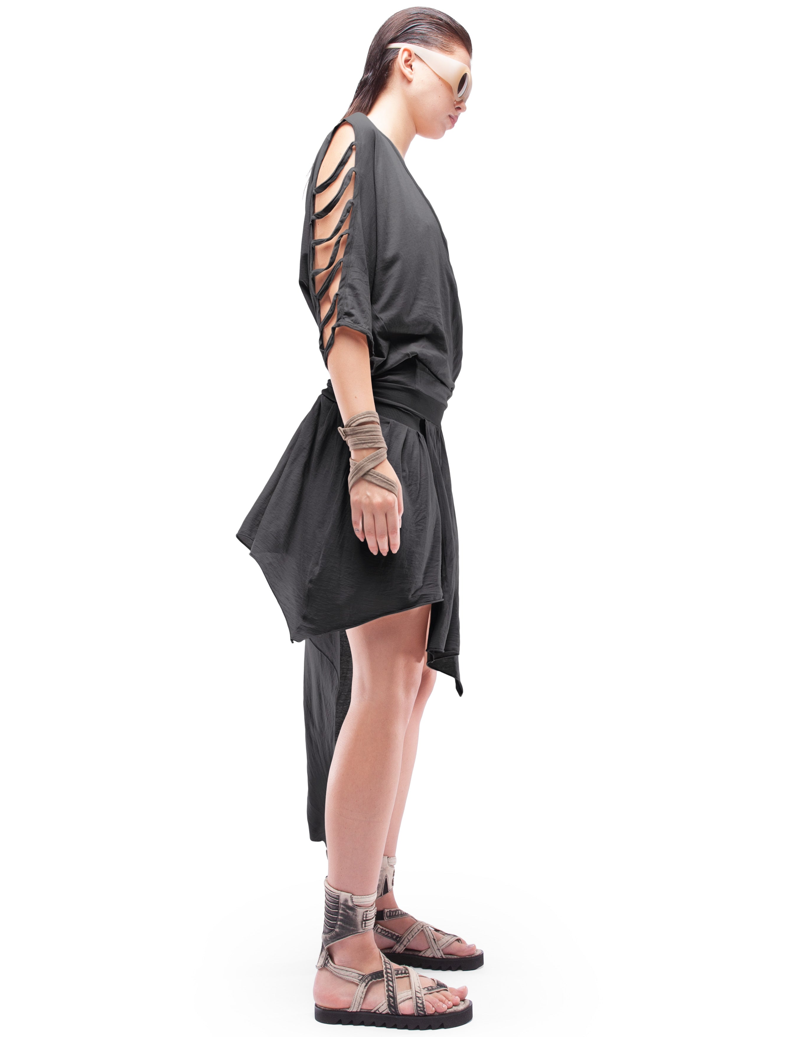 DRESS V AWARE