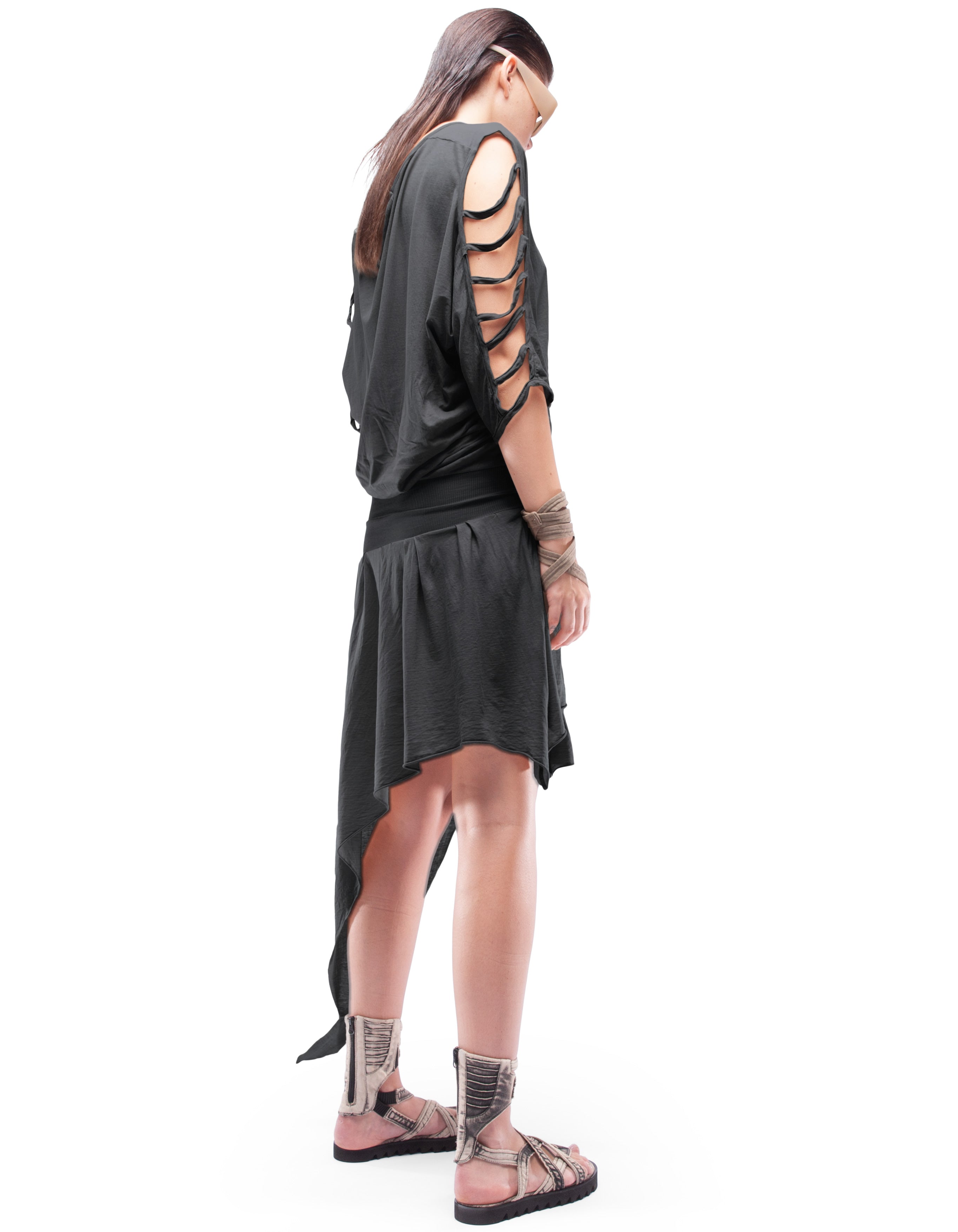 DRESS V AWARE