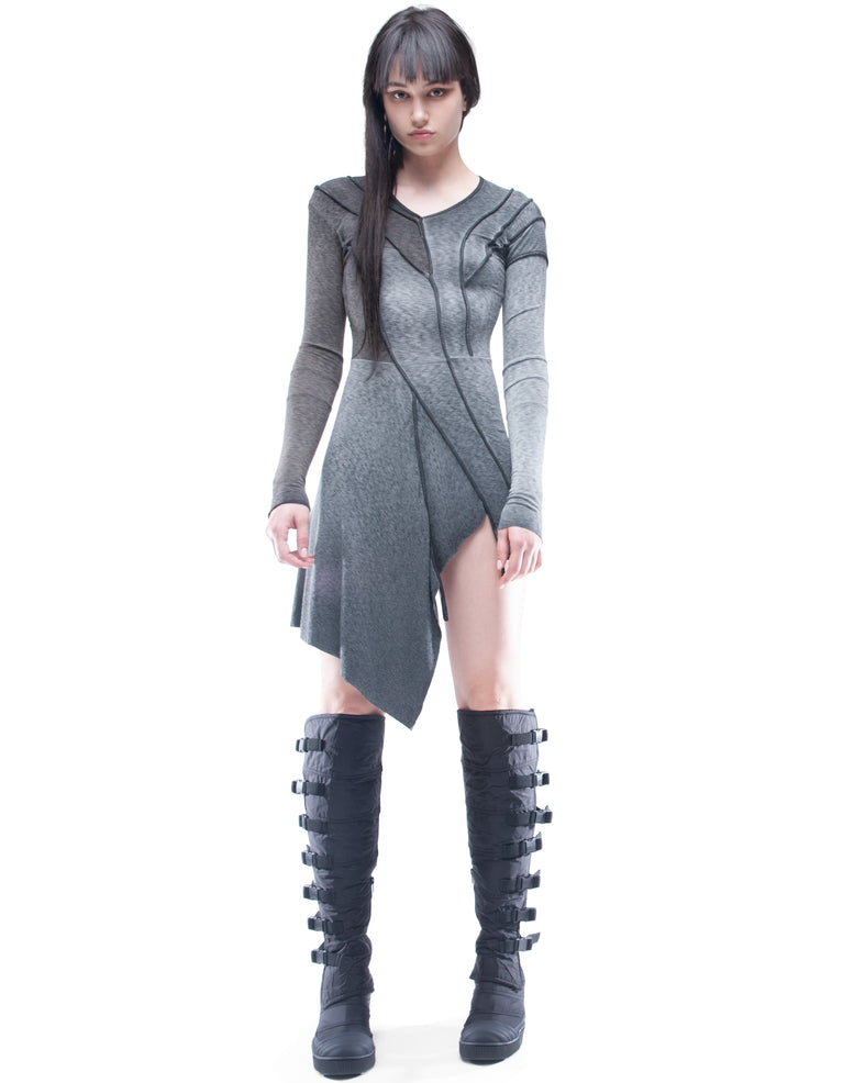 DRESS V SAISEI