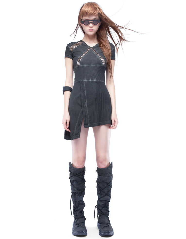 DRESS  SHORT SEQUENCE