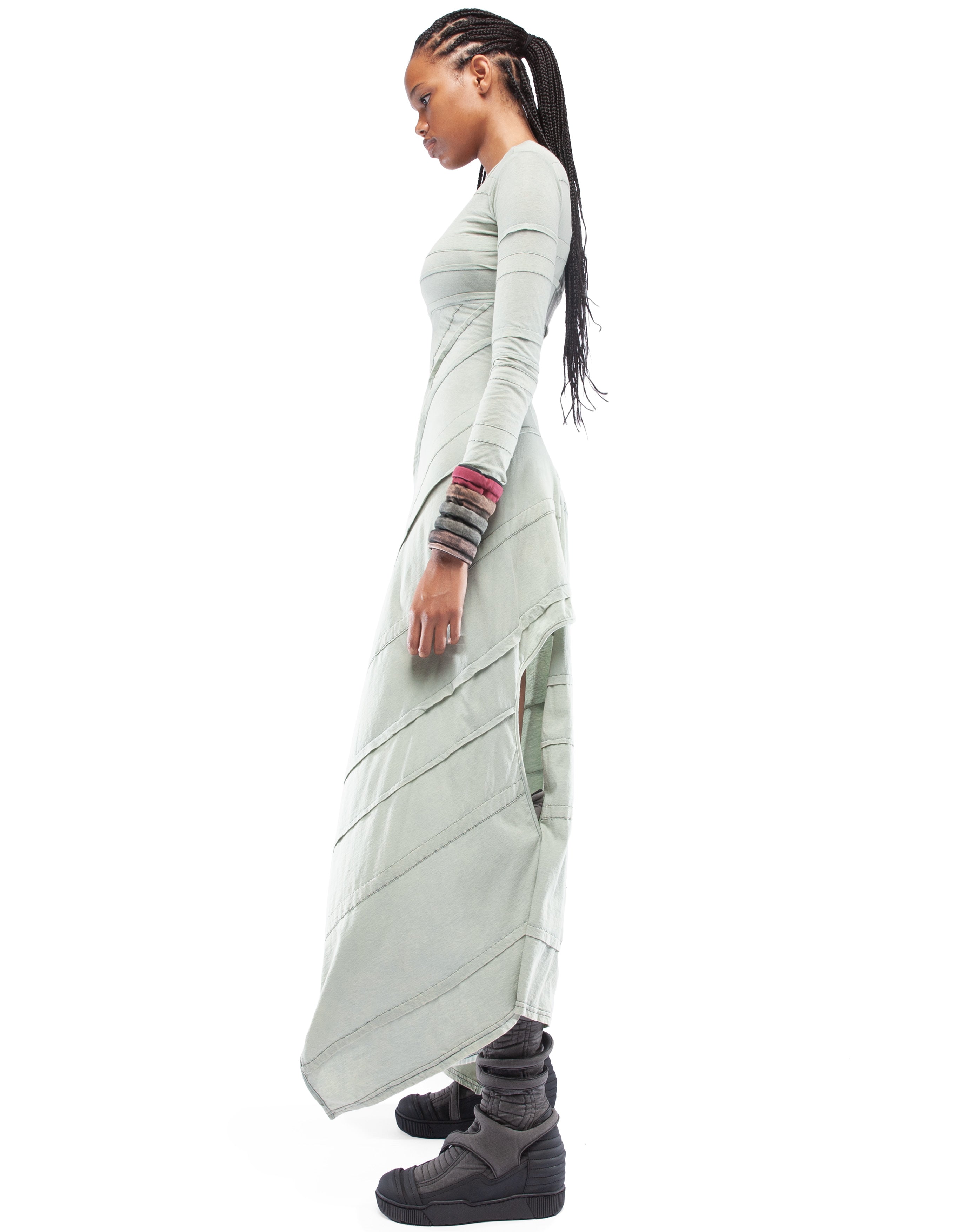 DRESS WIND