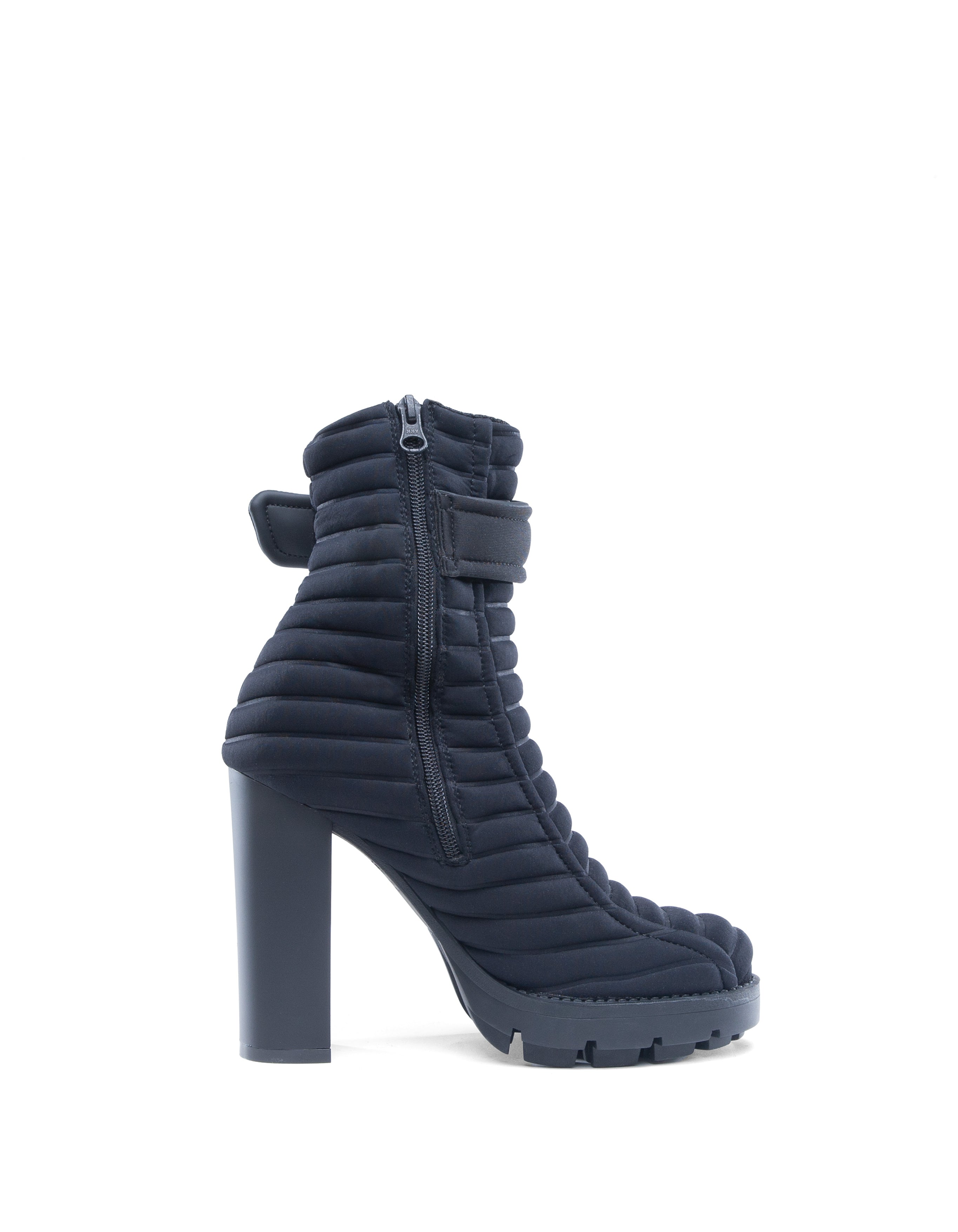 HIGH HEELS NEO LINE