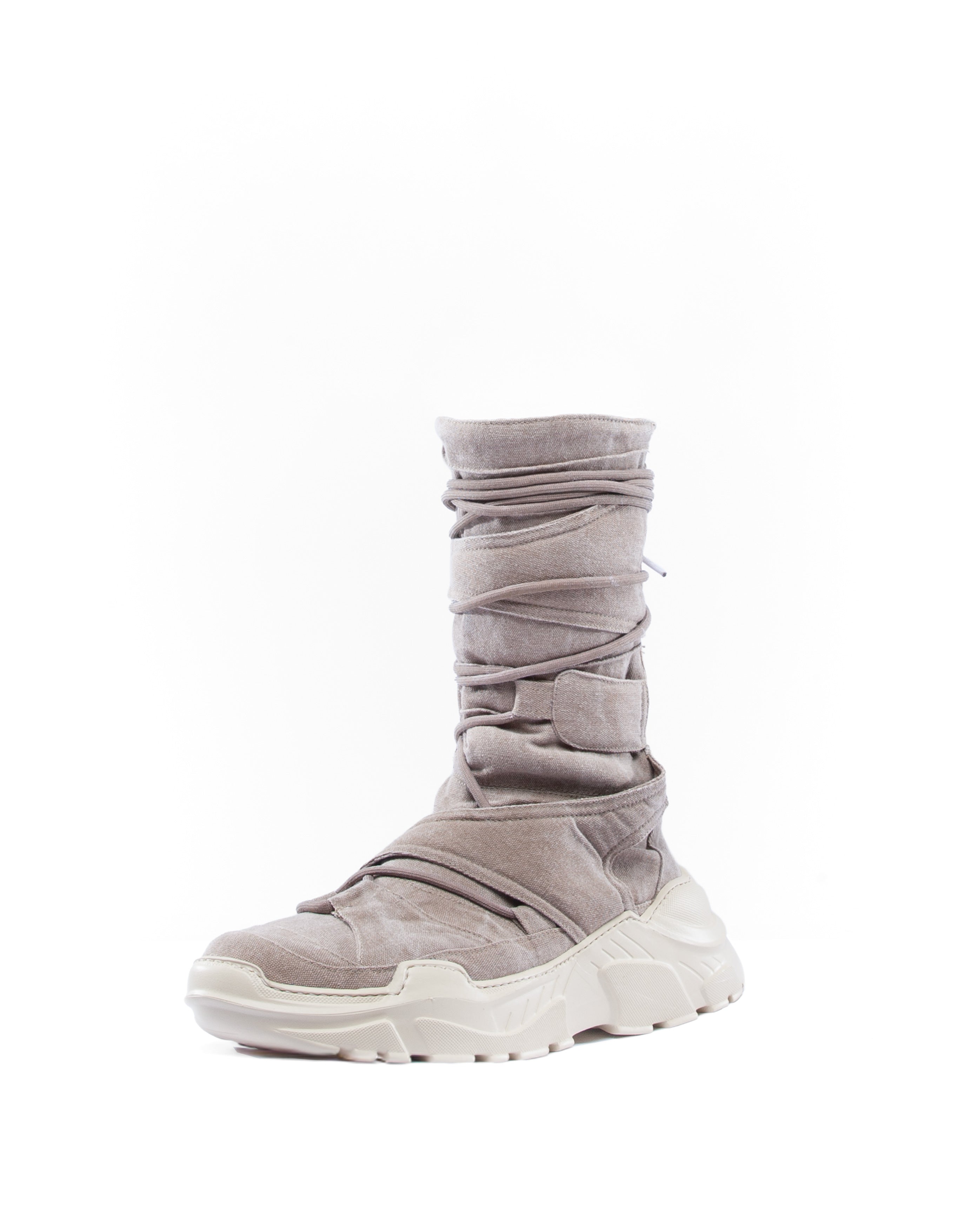 HIGH TOPS SANDCRAFT