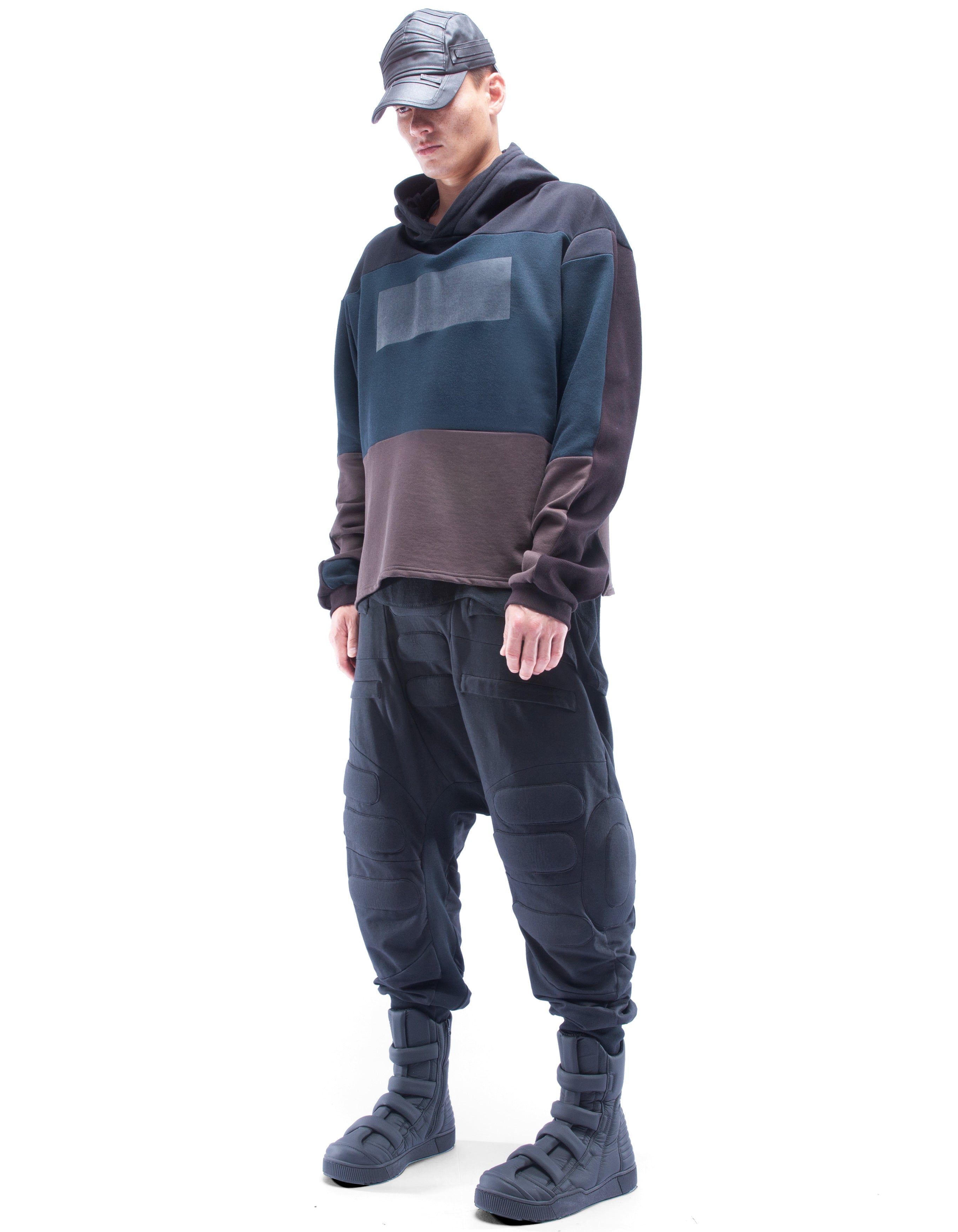 HOODY BREAKTHROUGH M