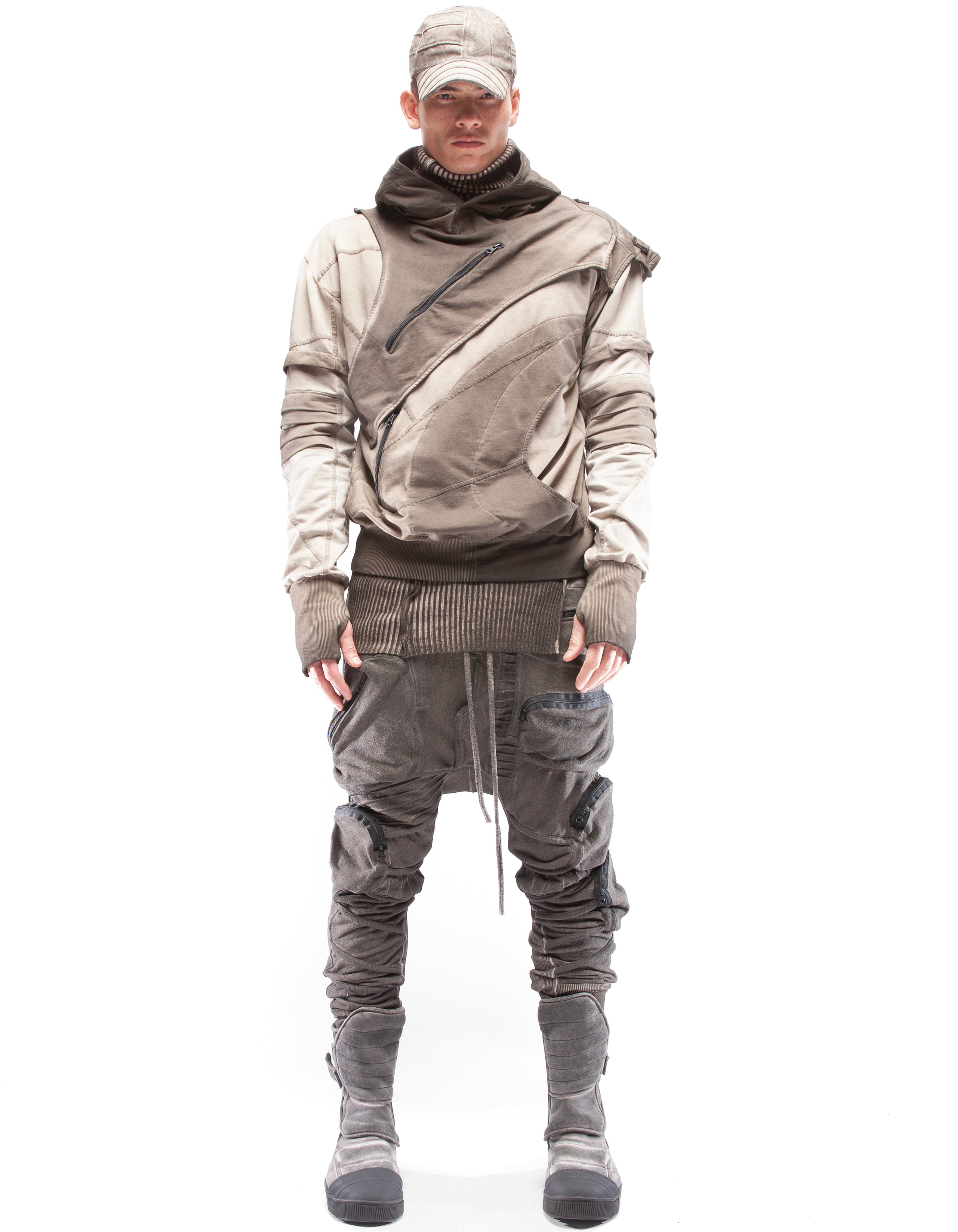 HOODY TELLURIAN