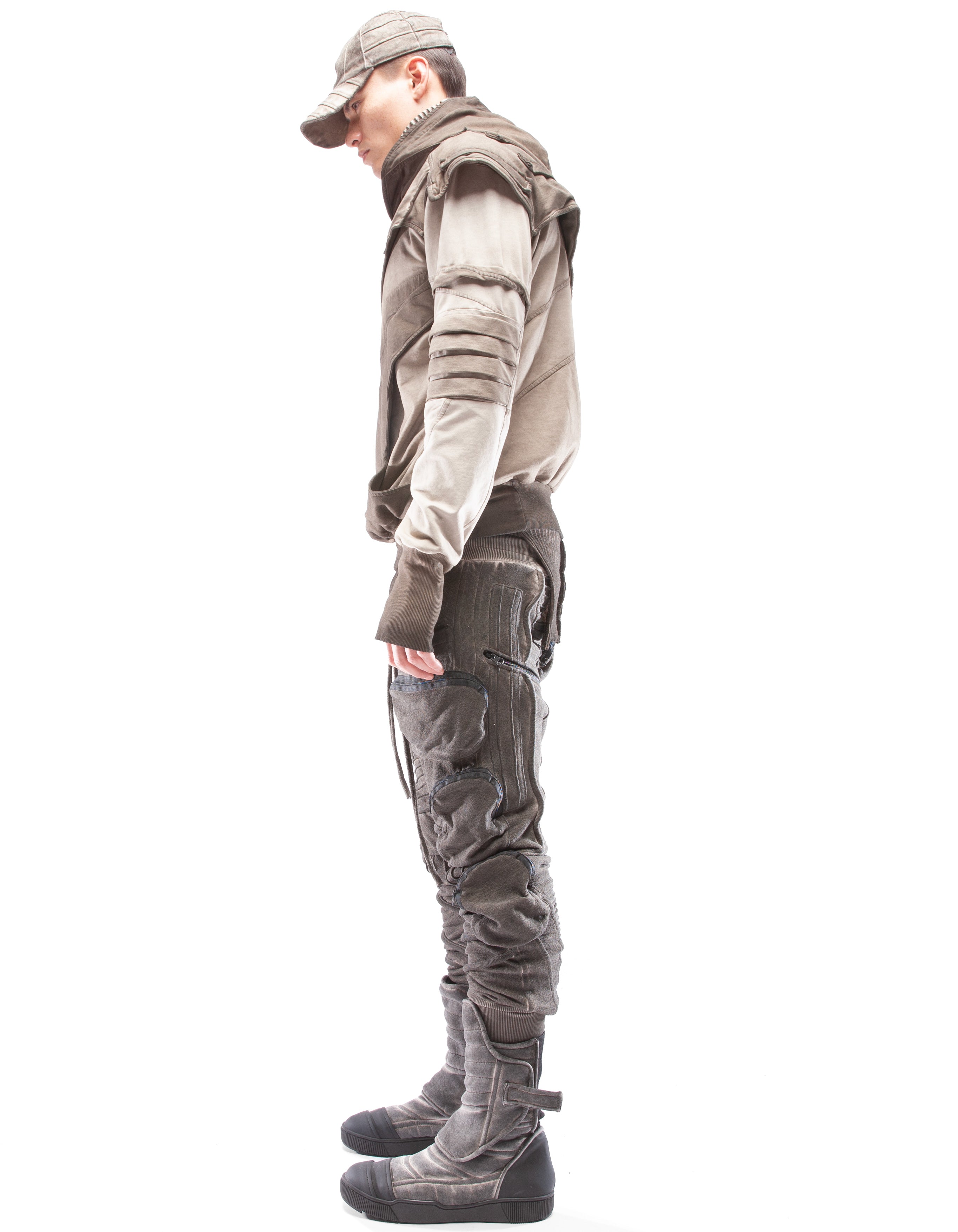 HOODY TELLURIAN