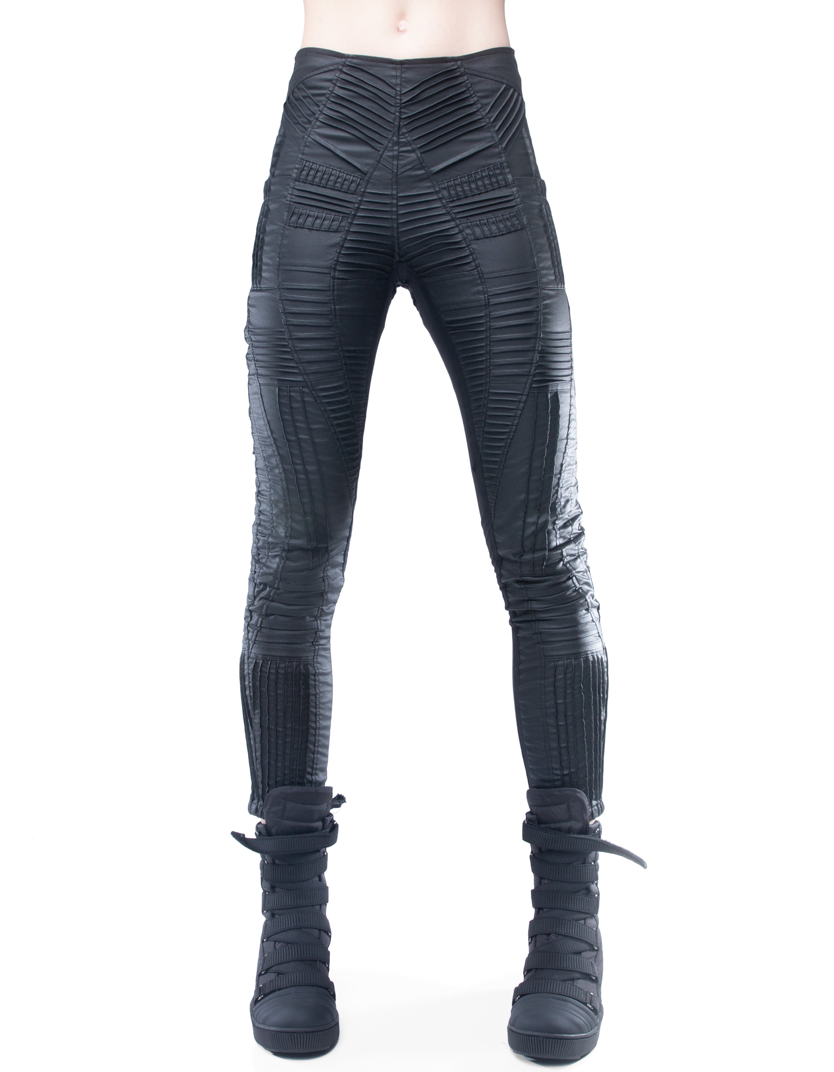 JEANS BEYOND