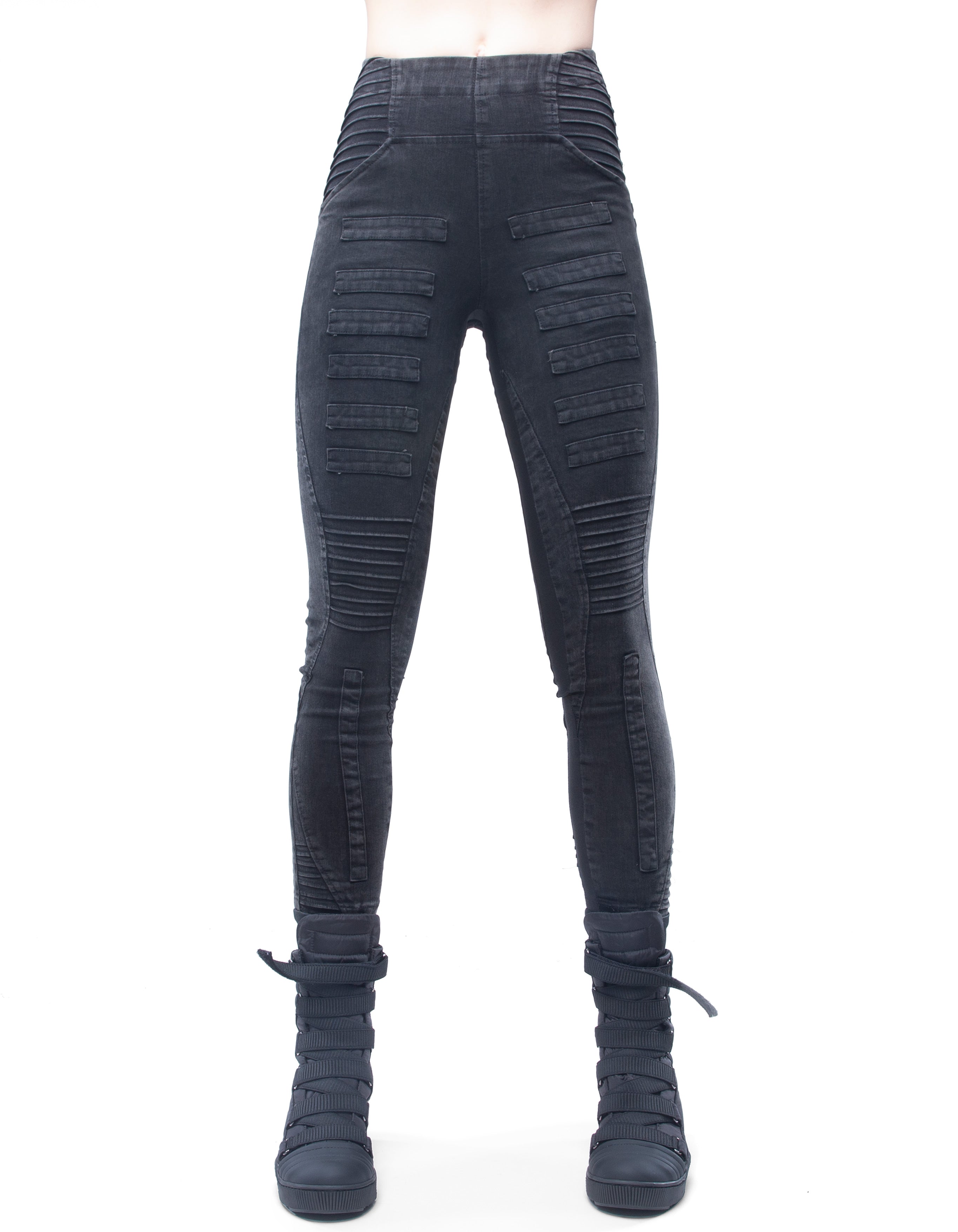 JEANS REFRAME