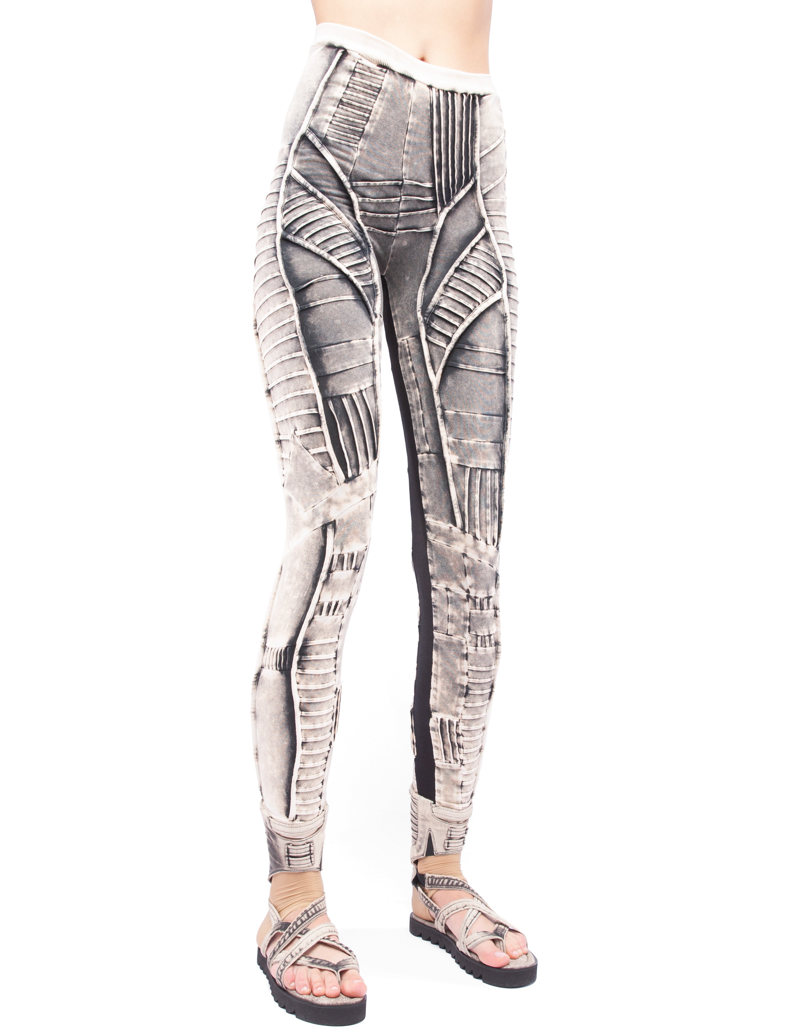 LEGGINGS BECOME