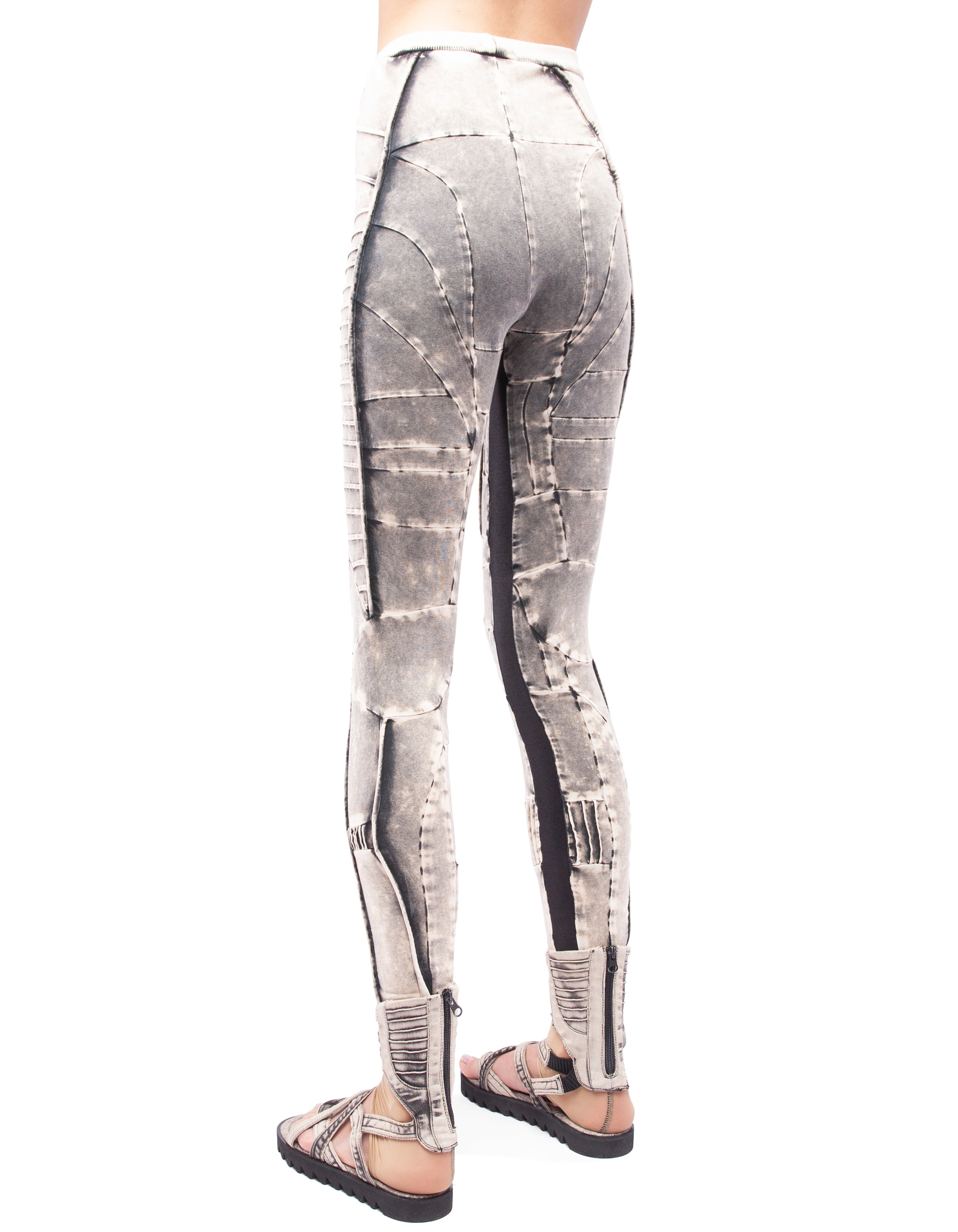 LEGGINGS BECOME