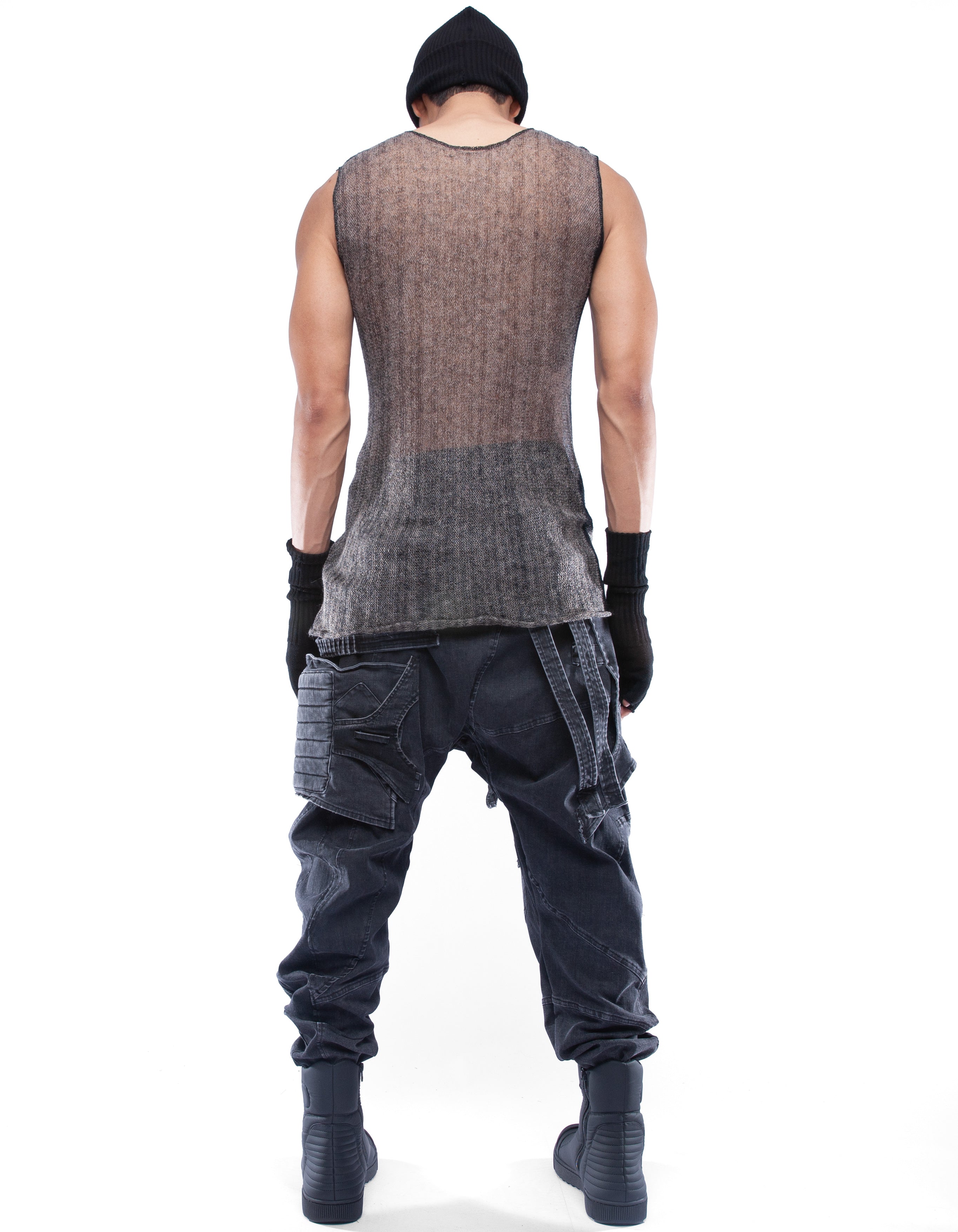 NO SLEEVE REFRAME