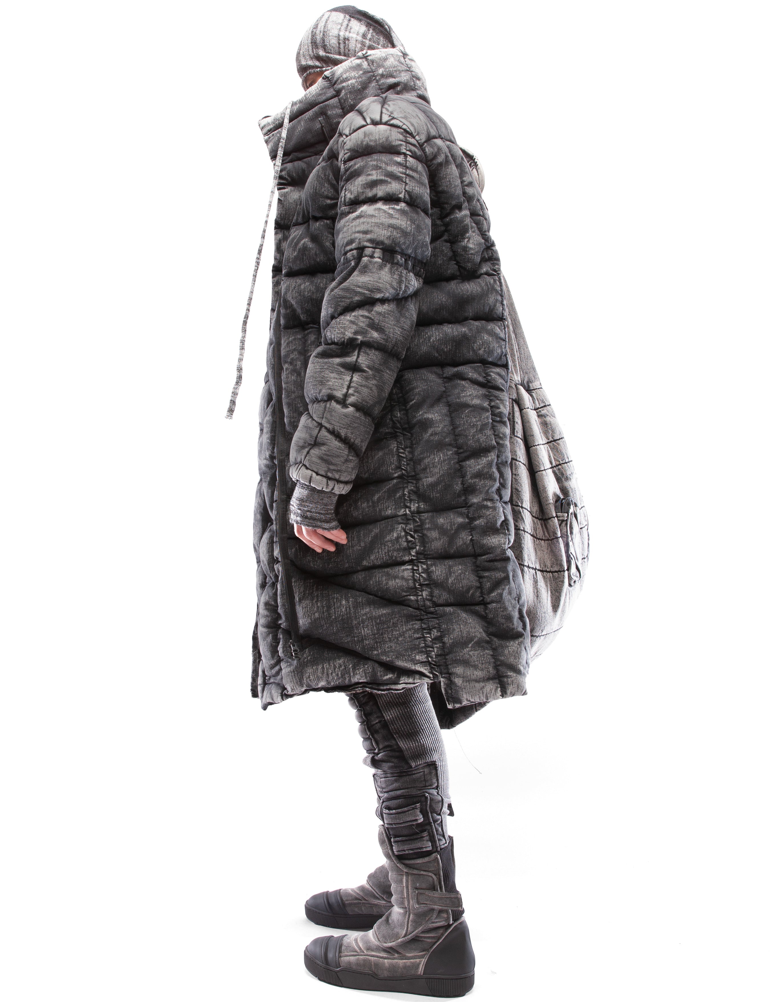 OVER COAT CELL M