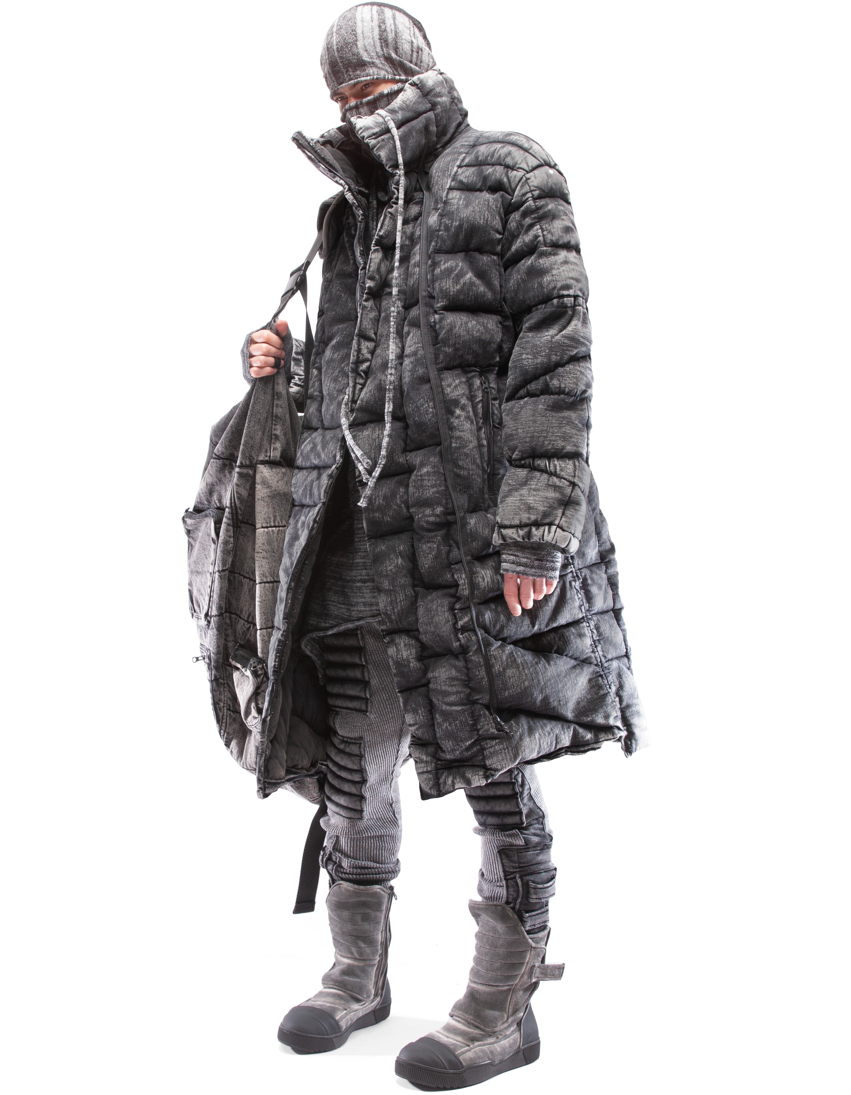 OVER COAT CELL M