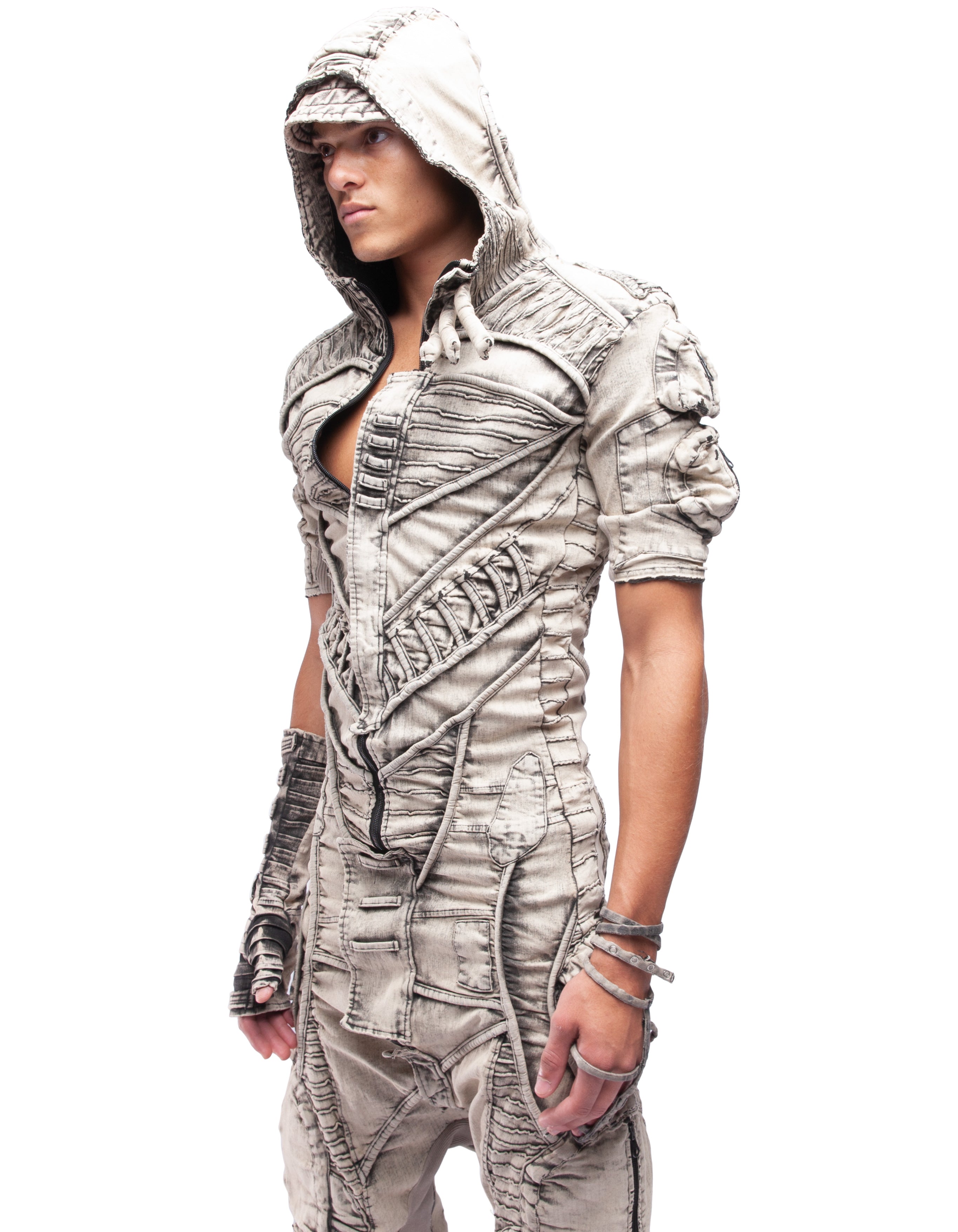 OVERALL DIMENSION M
