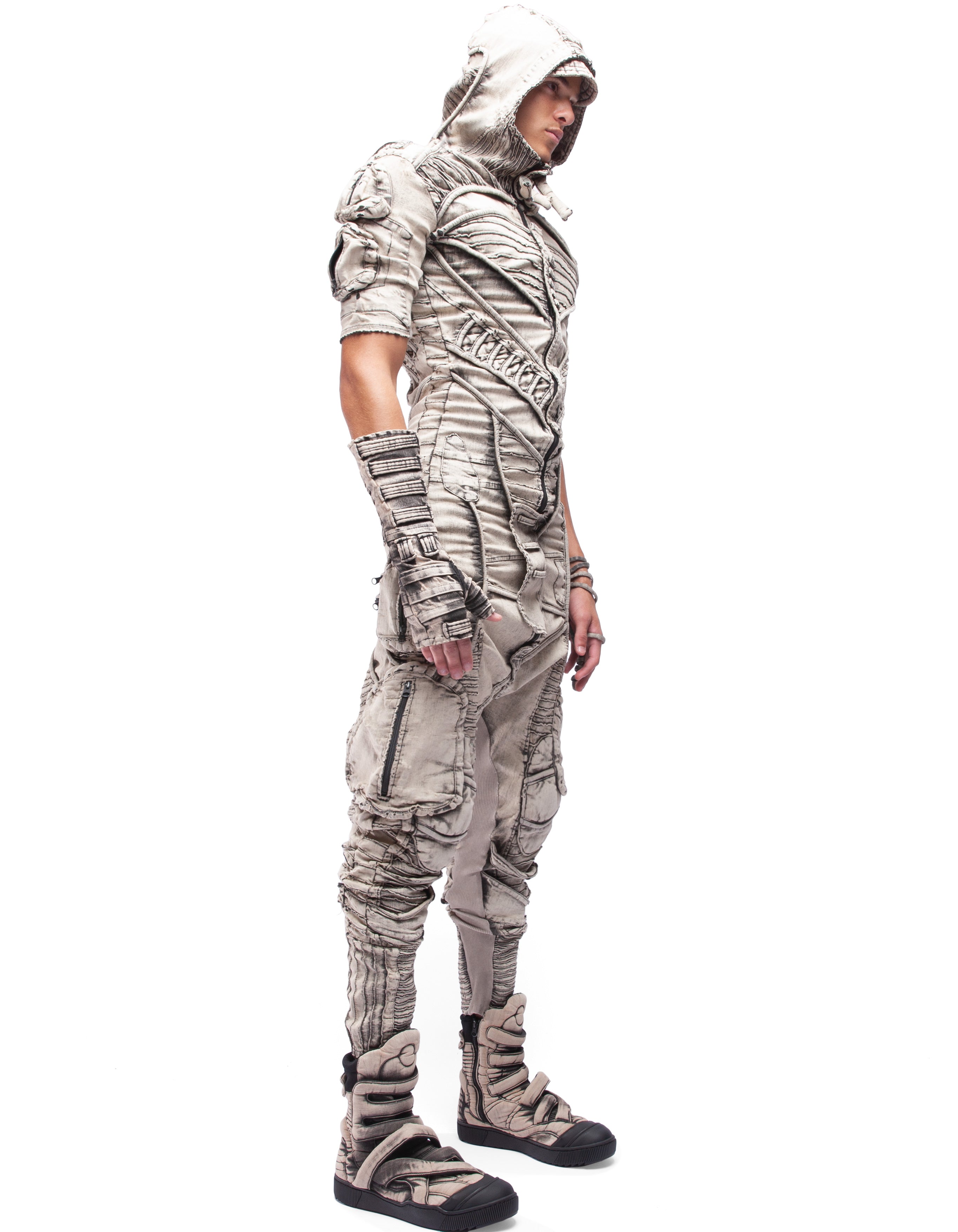 OVERALL DIMENSION M