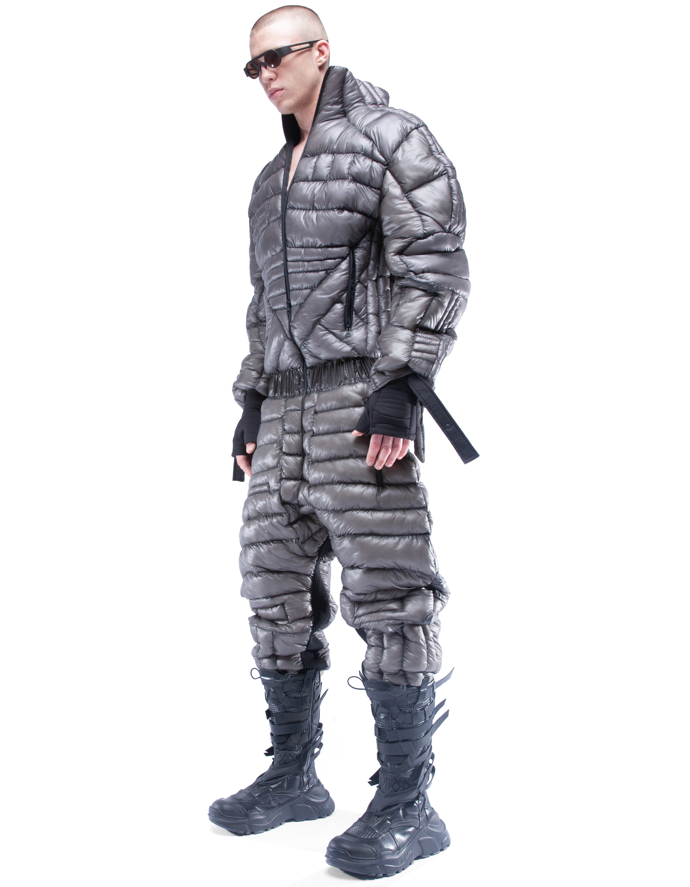 OVERALL SPACE NOMAD