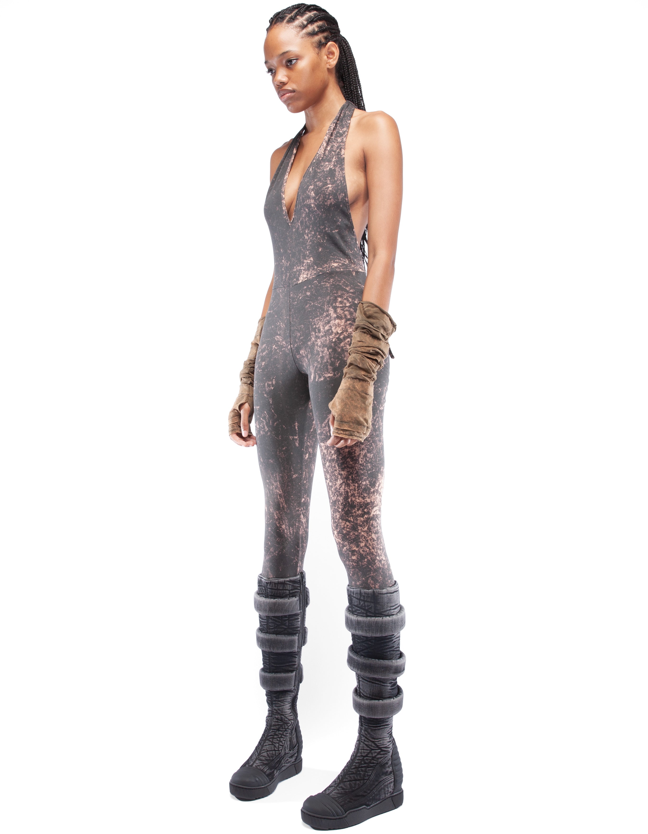 OVERALL V SPACE