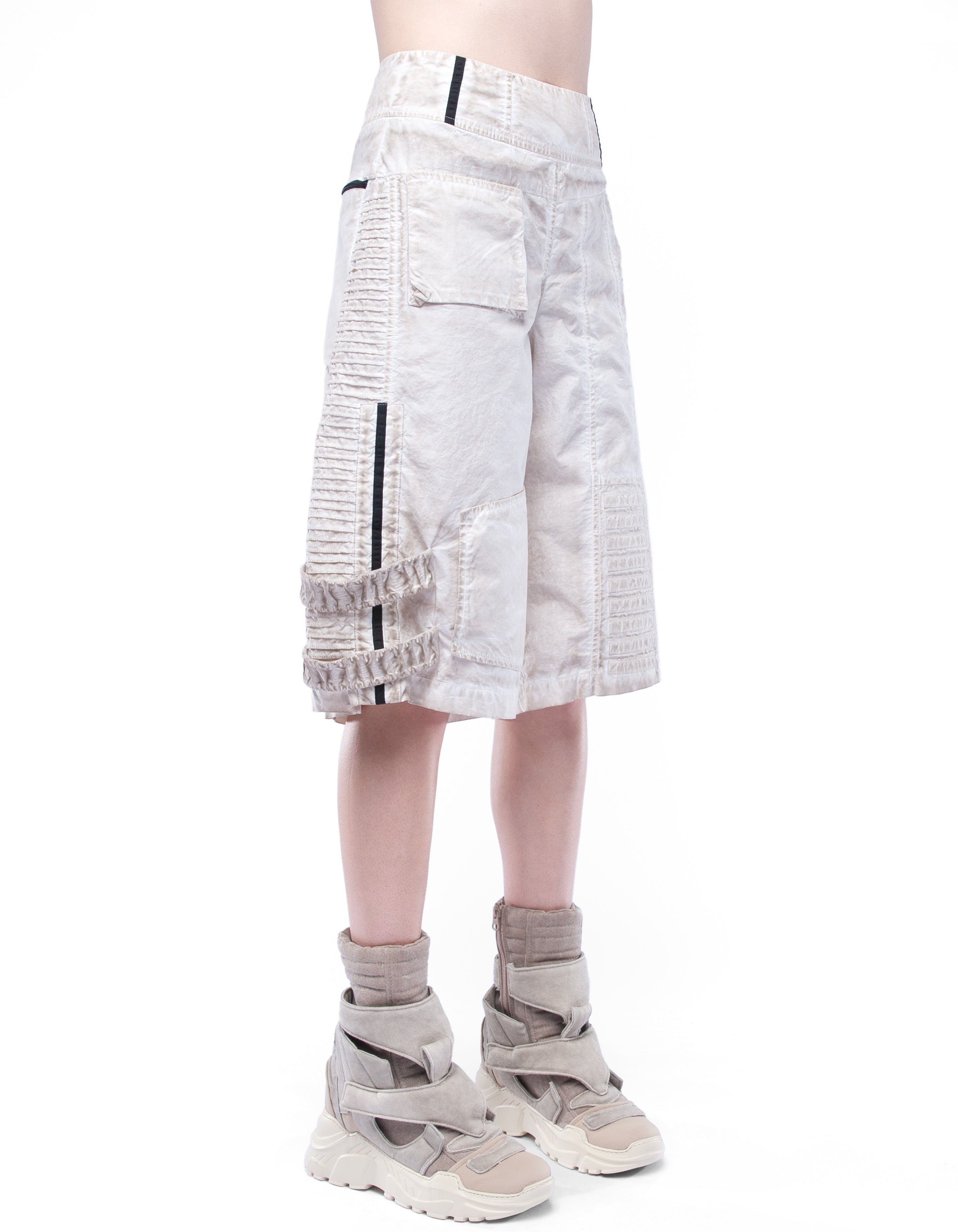 PANTS LINE DEFENDER