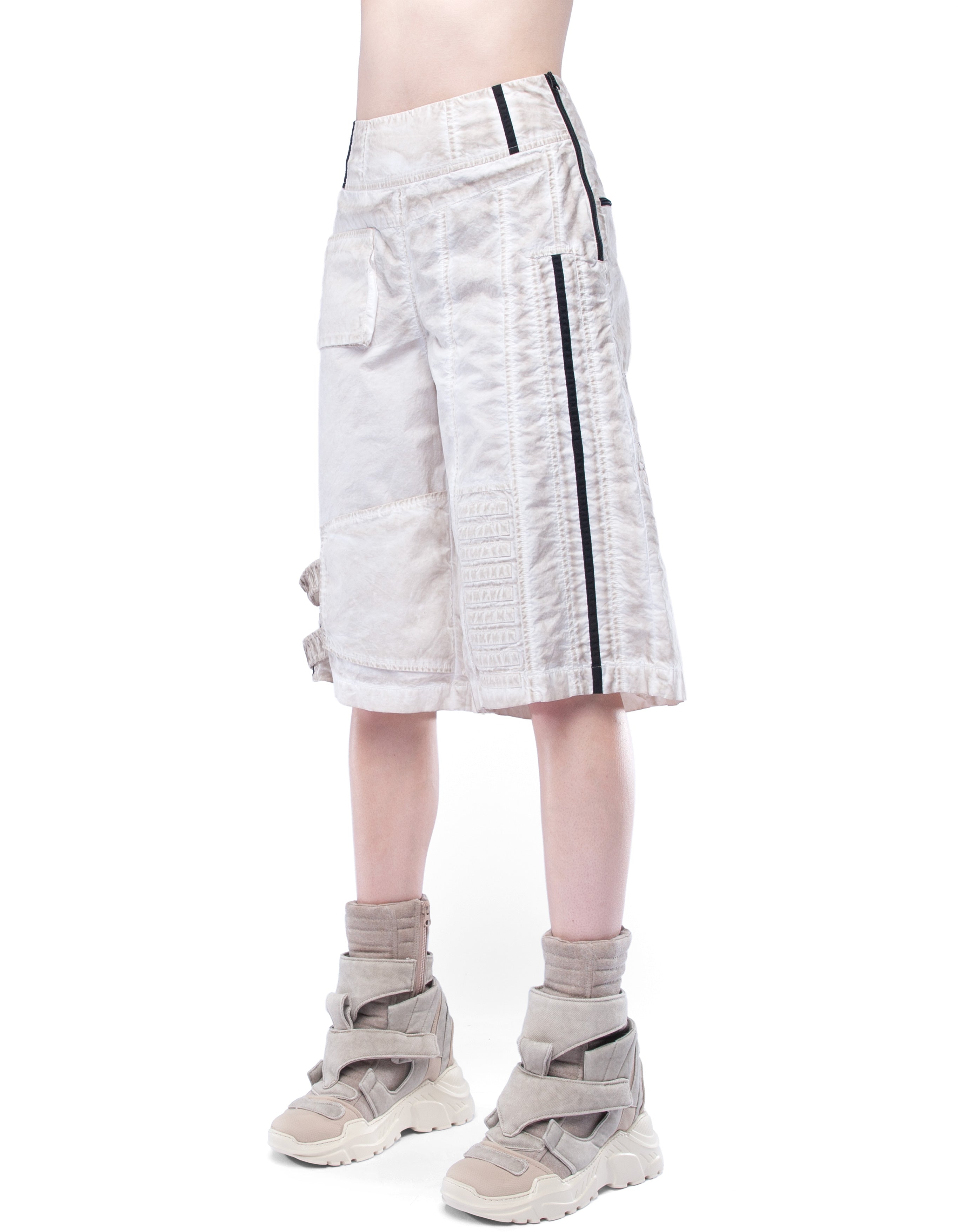 PANTS LINE DEFENDER