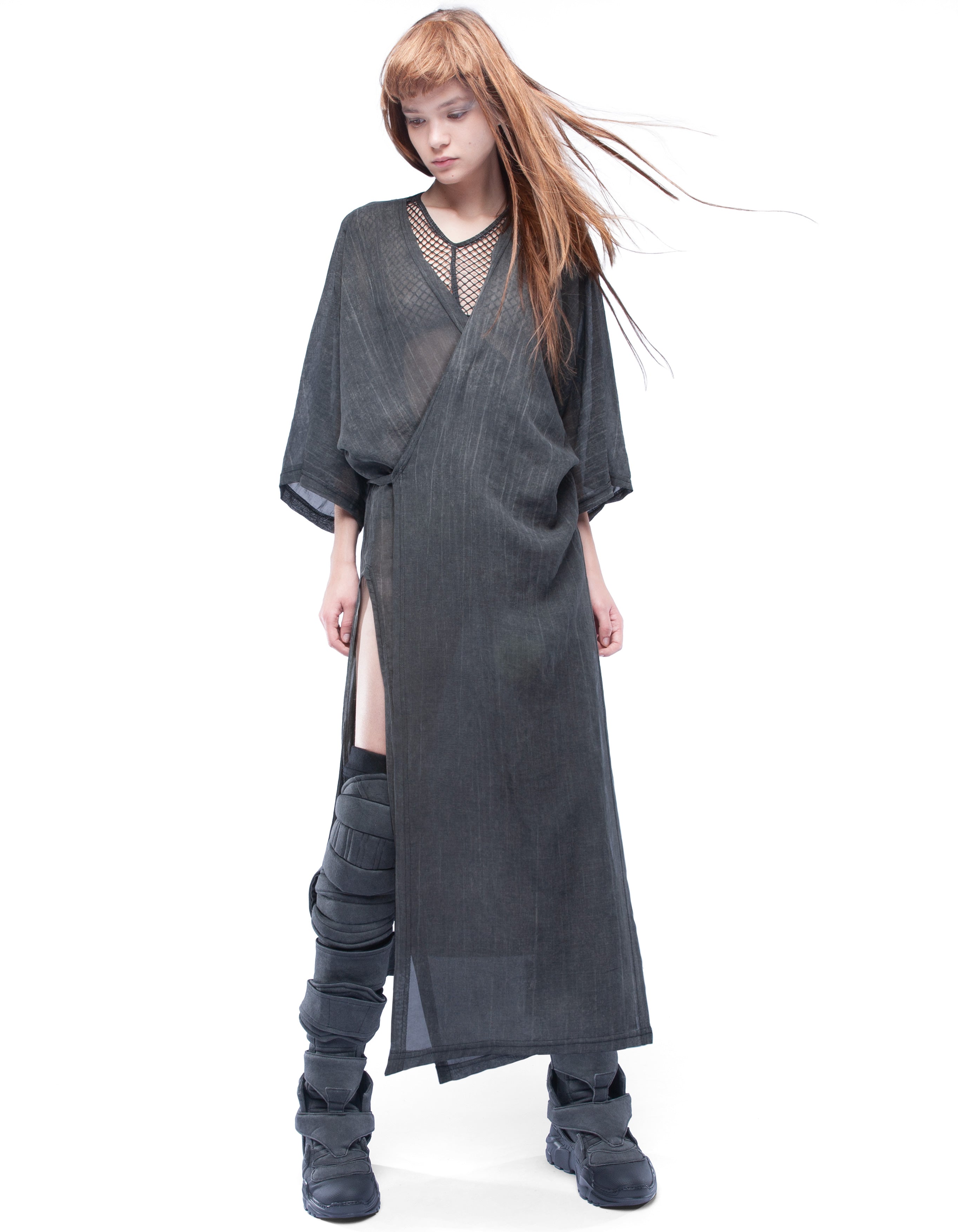 ROBE ASHTAR