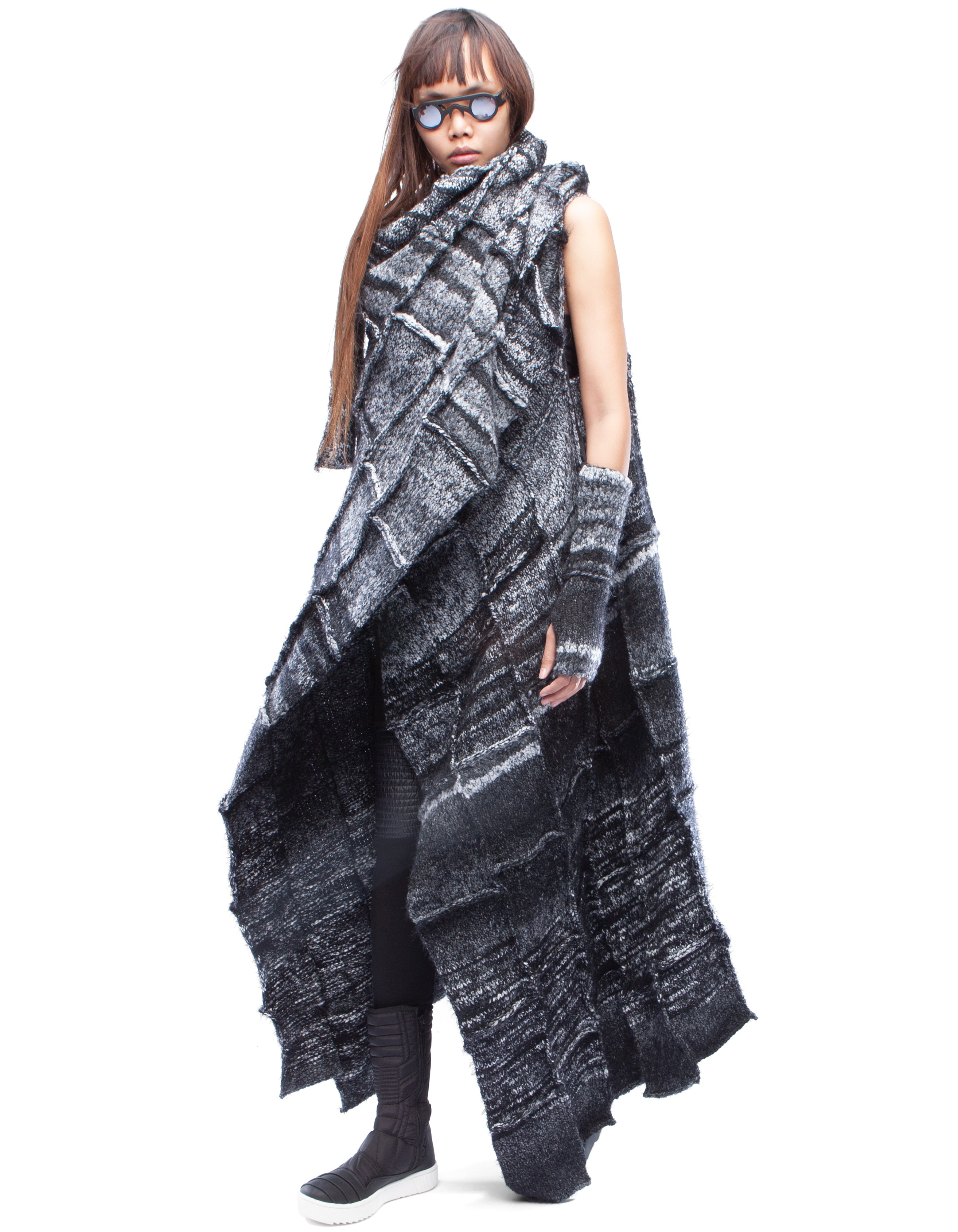 ROBE AWARE