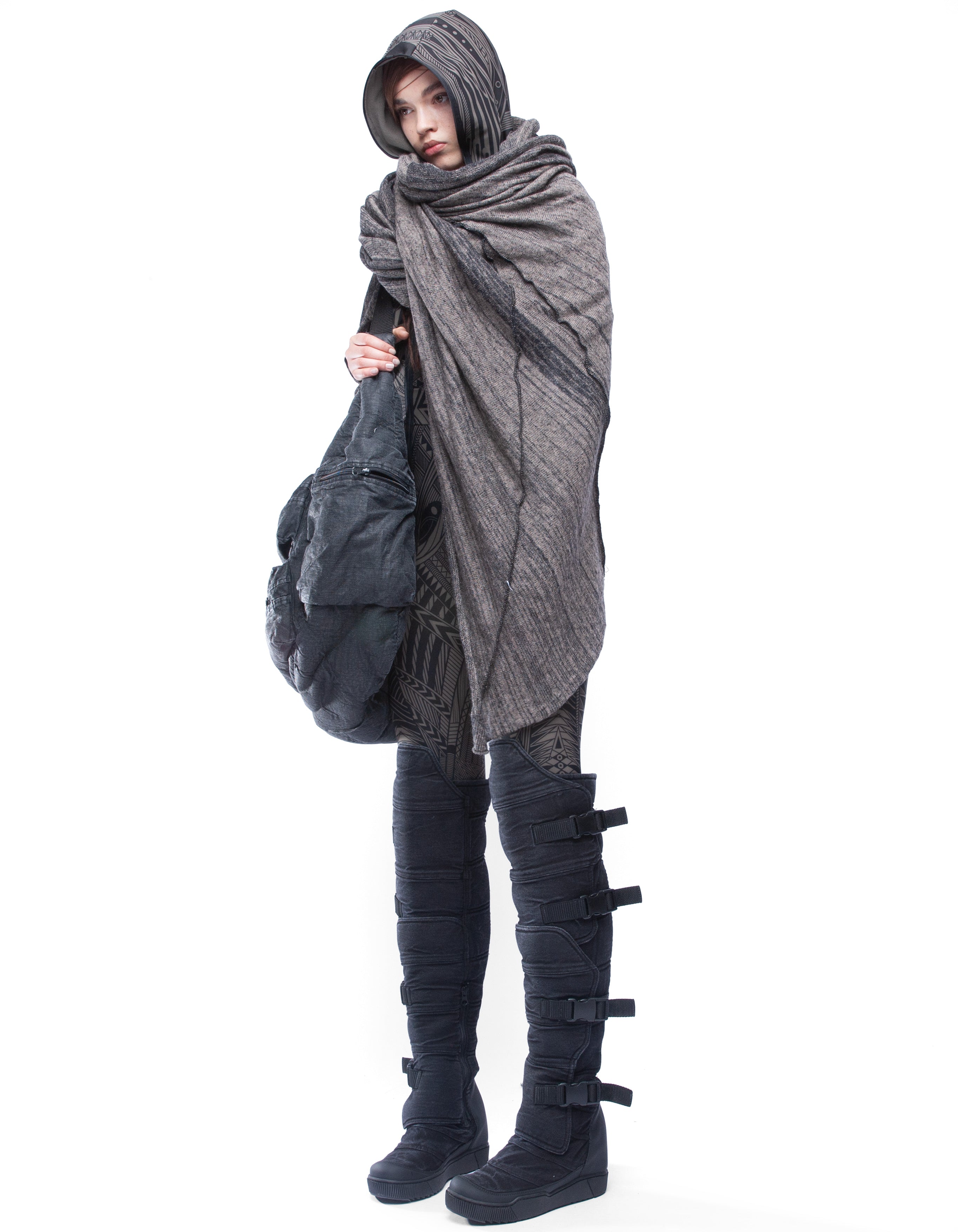 SHAWL BLANKET REFRAME