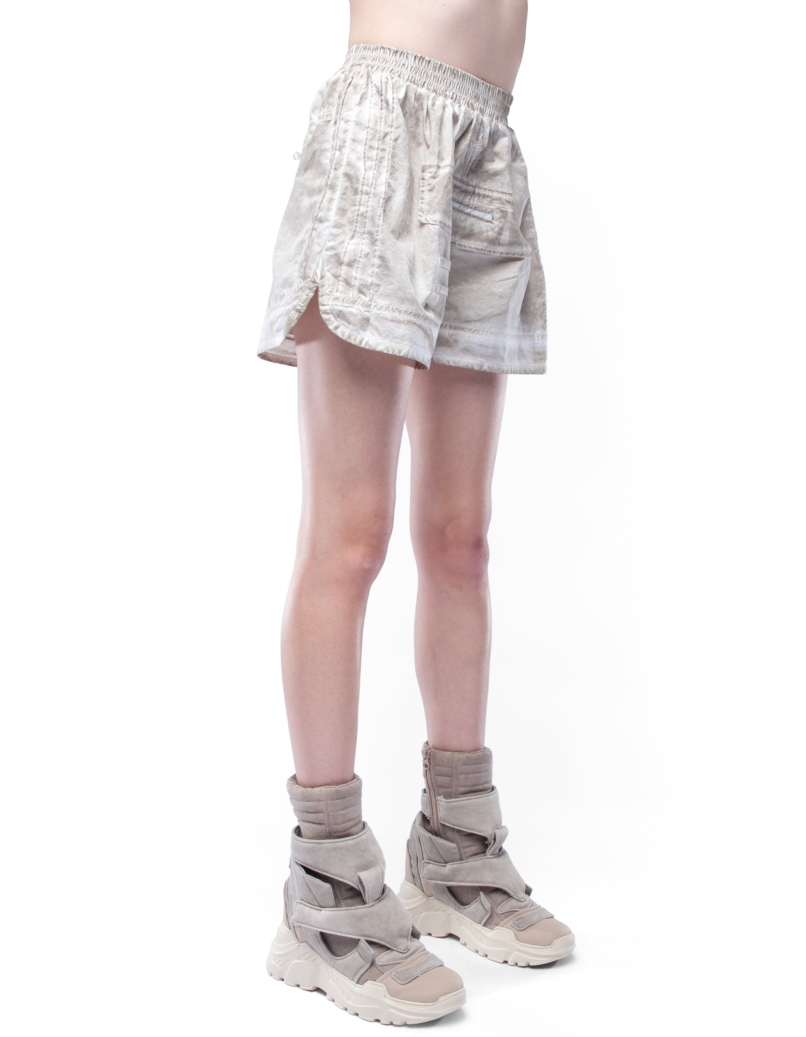 SHORT PANTS DEFENDER