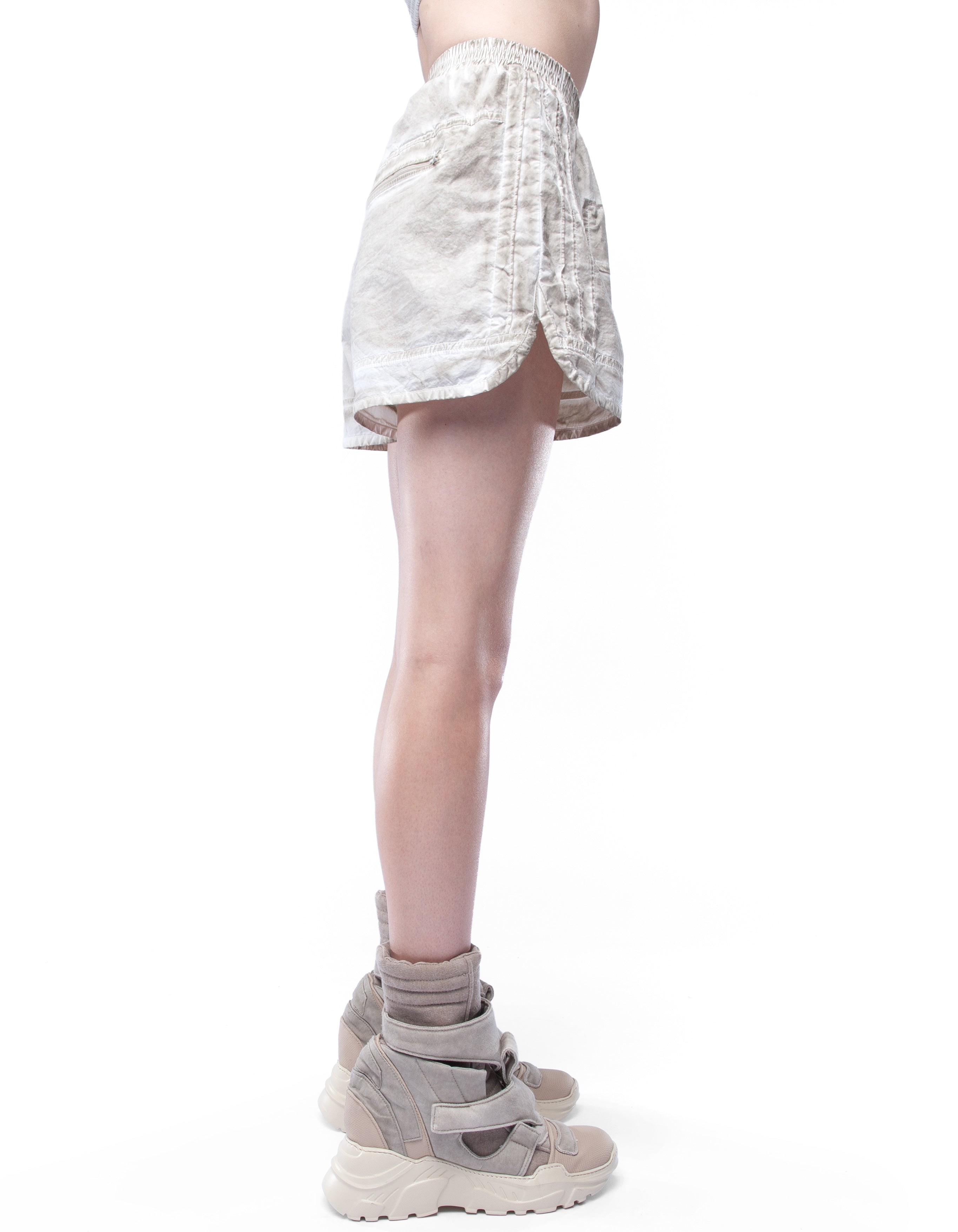 SHORT PANTS DEFENDER