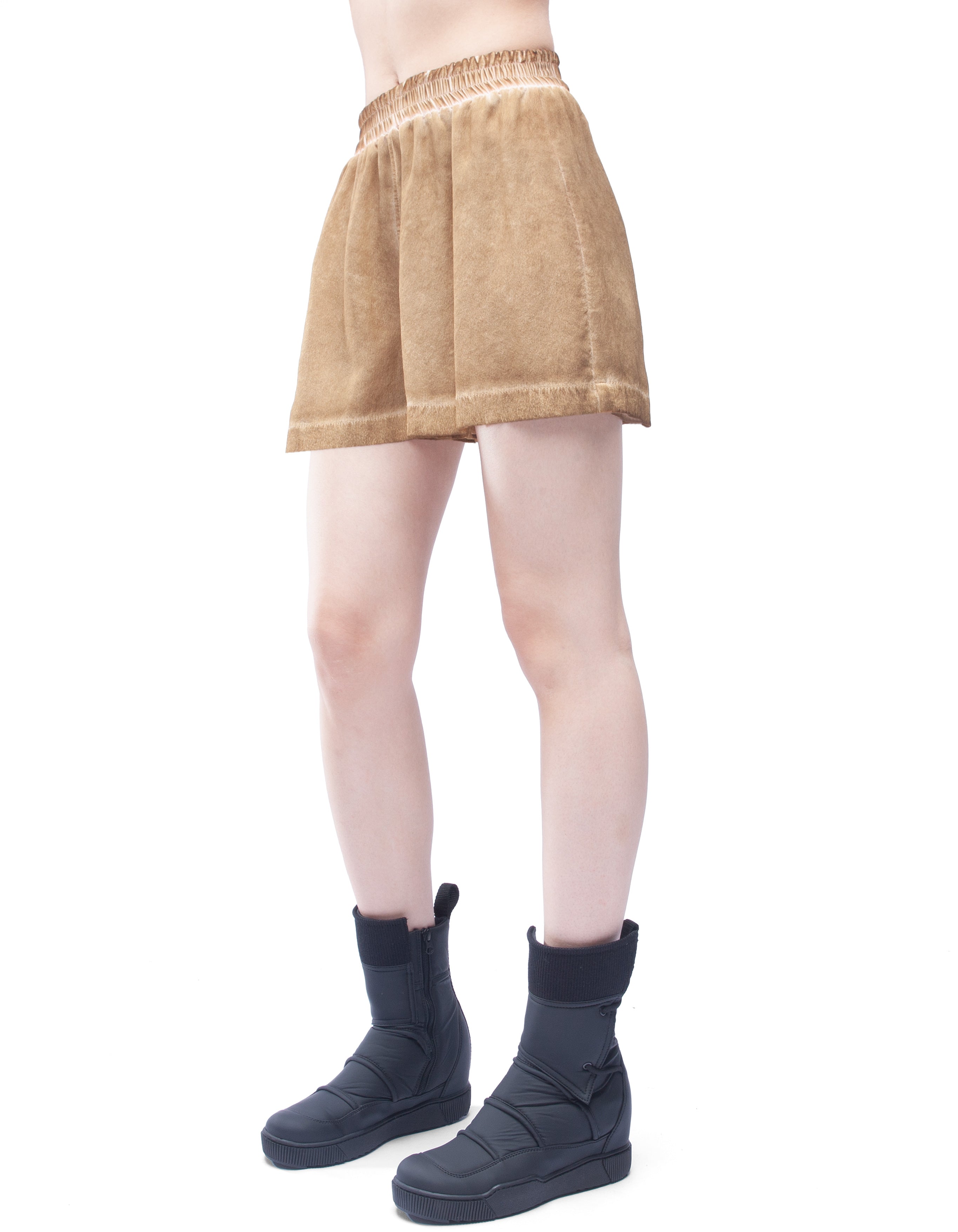 SHORT PANTS INSIGHT
