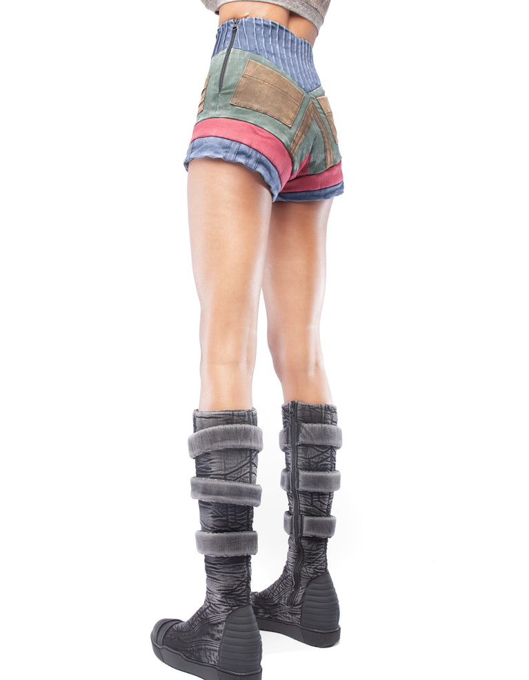 SHORT PANTS TRIBE