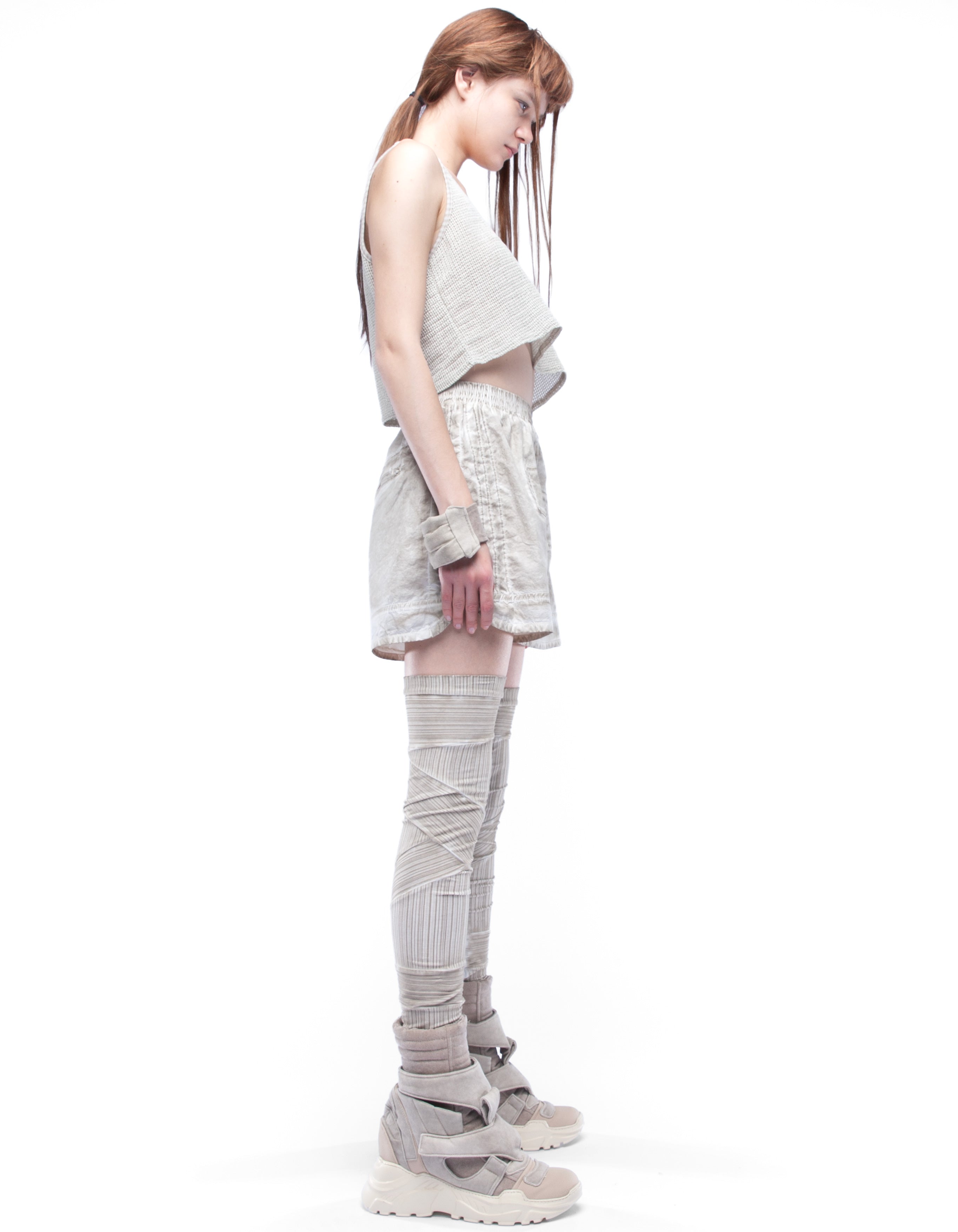 SHORT VEST SEQUENCE