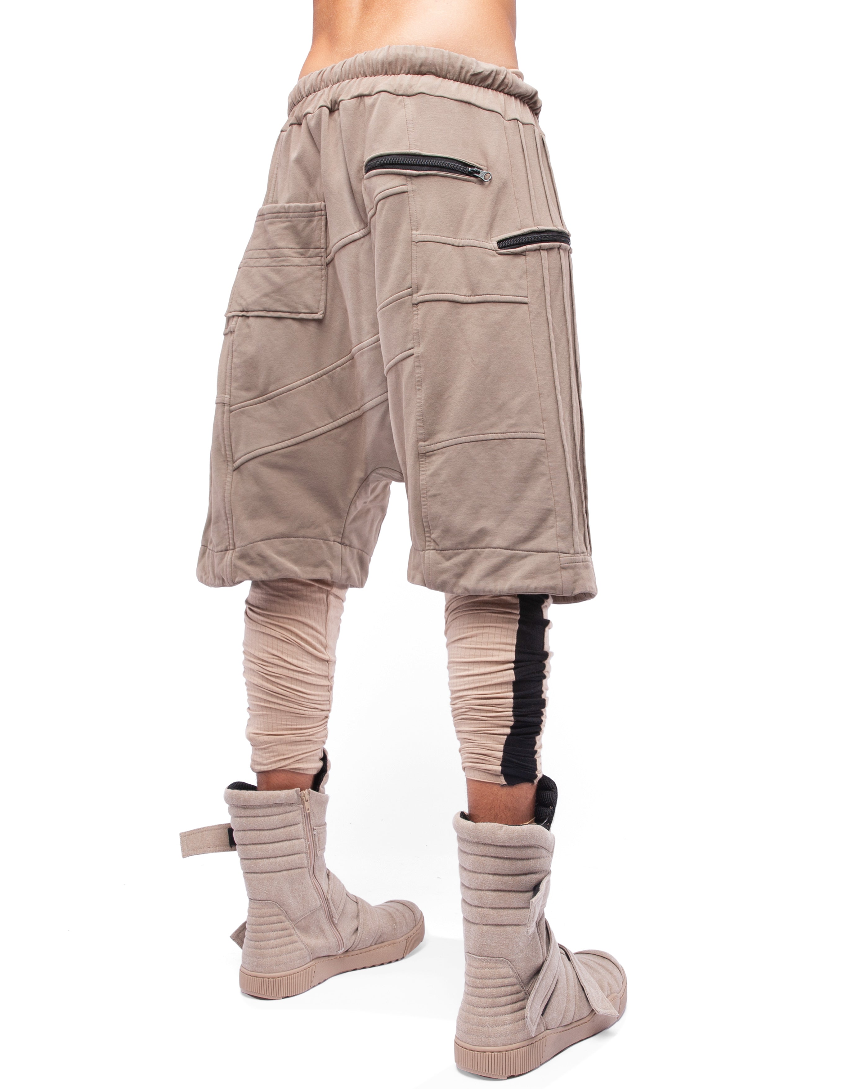 SHORTS SURFACE