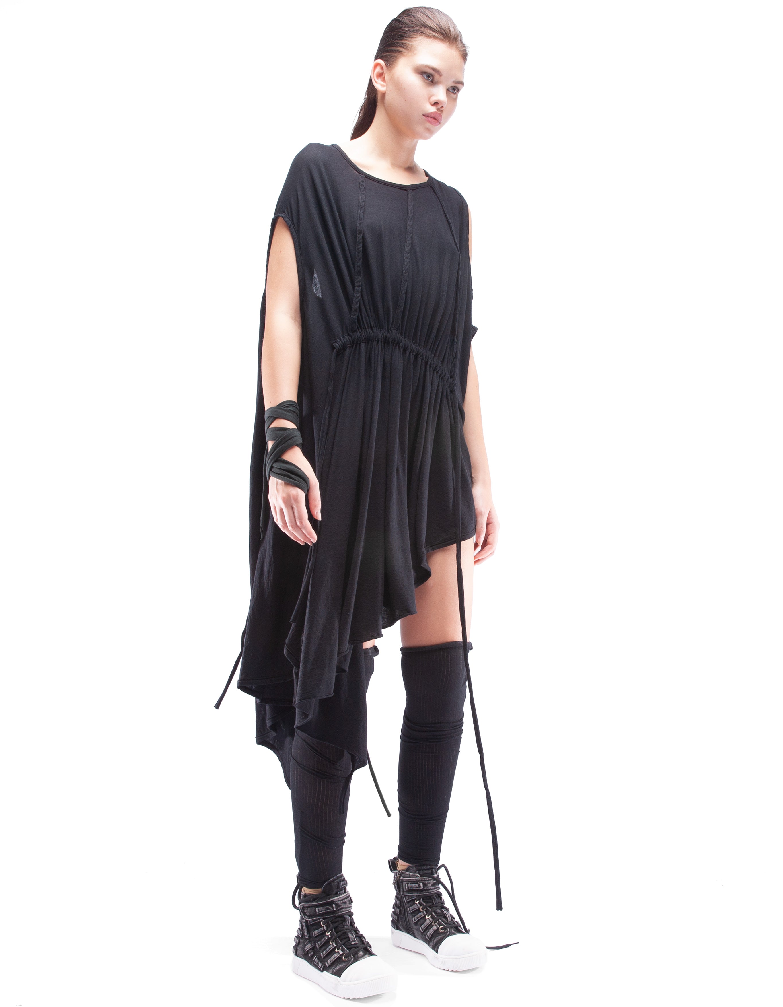 TOP DRESS UNIVERSE