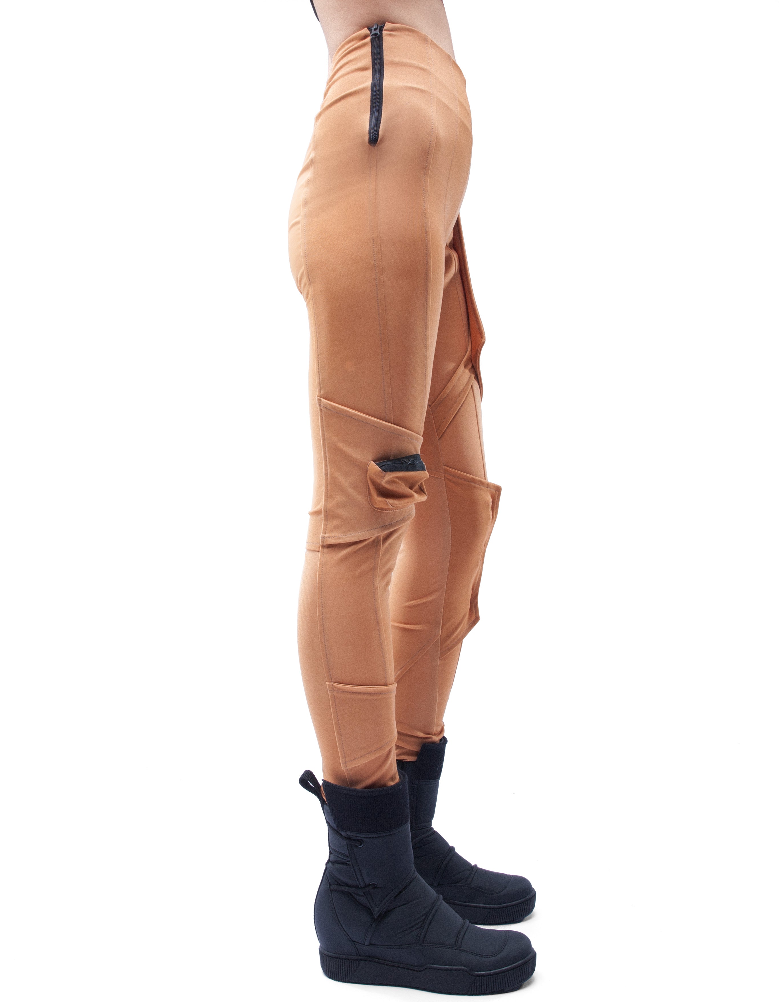 TROUSERS FIT ARISE