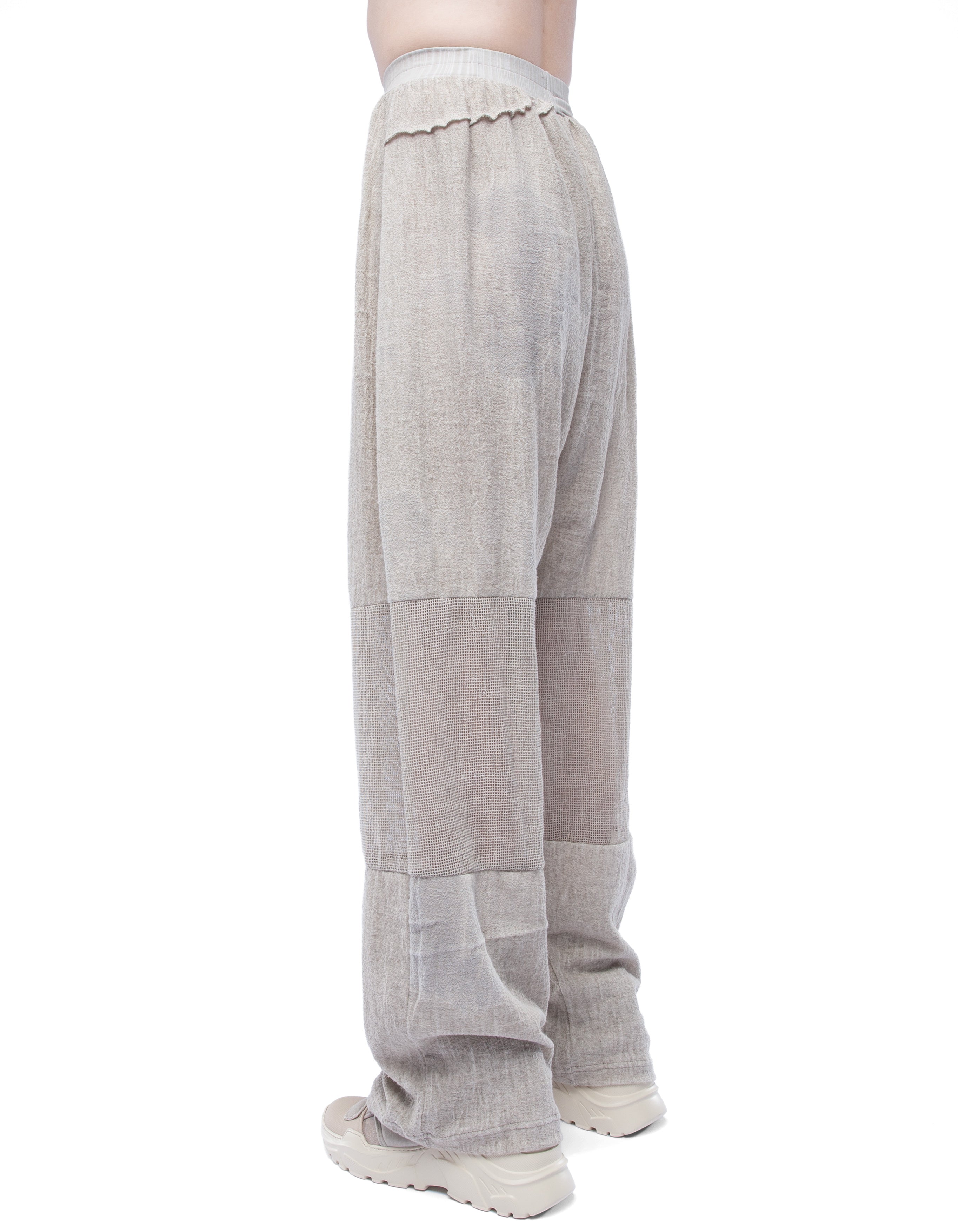 TROUSERS SEQUENCE