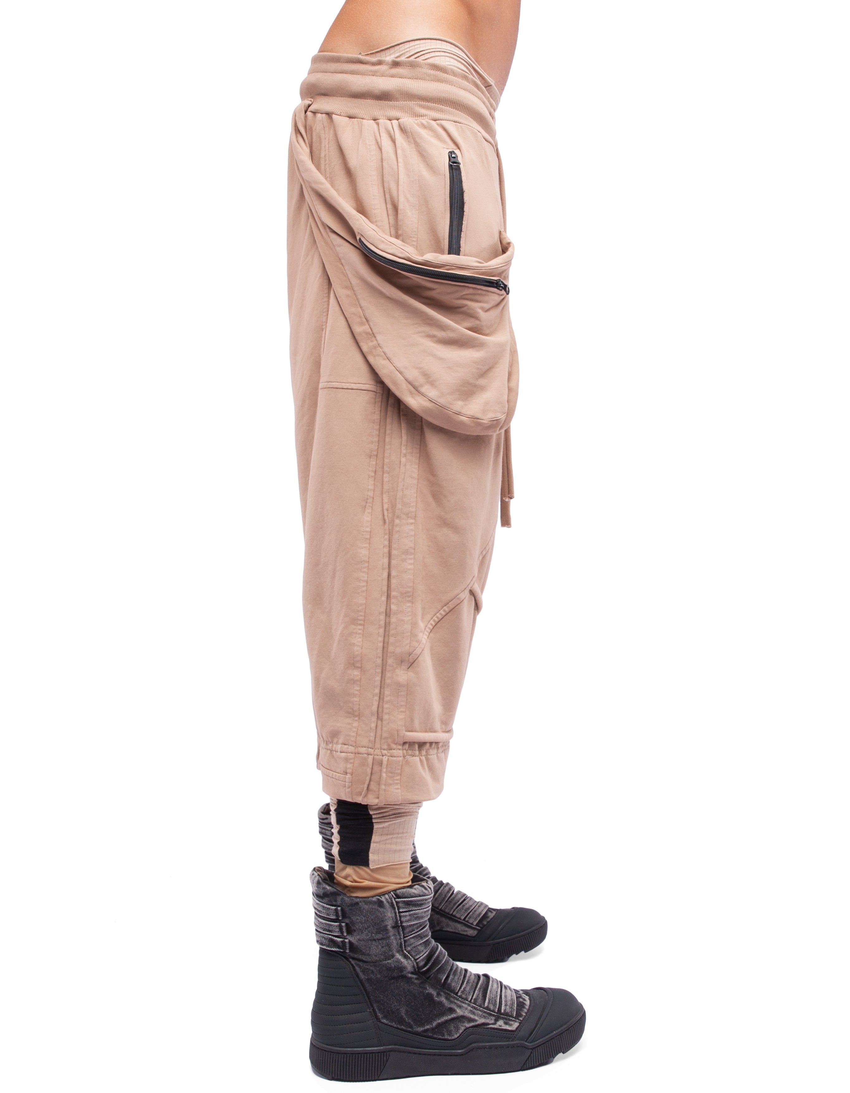 TROUSERS SHORT SURFACE