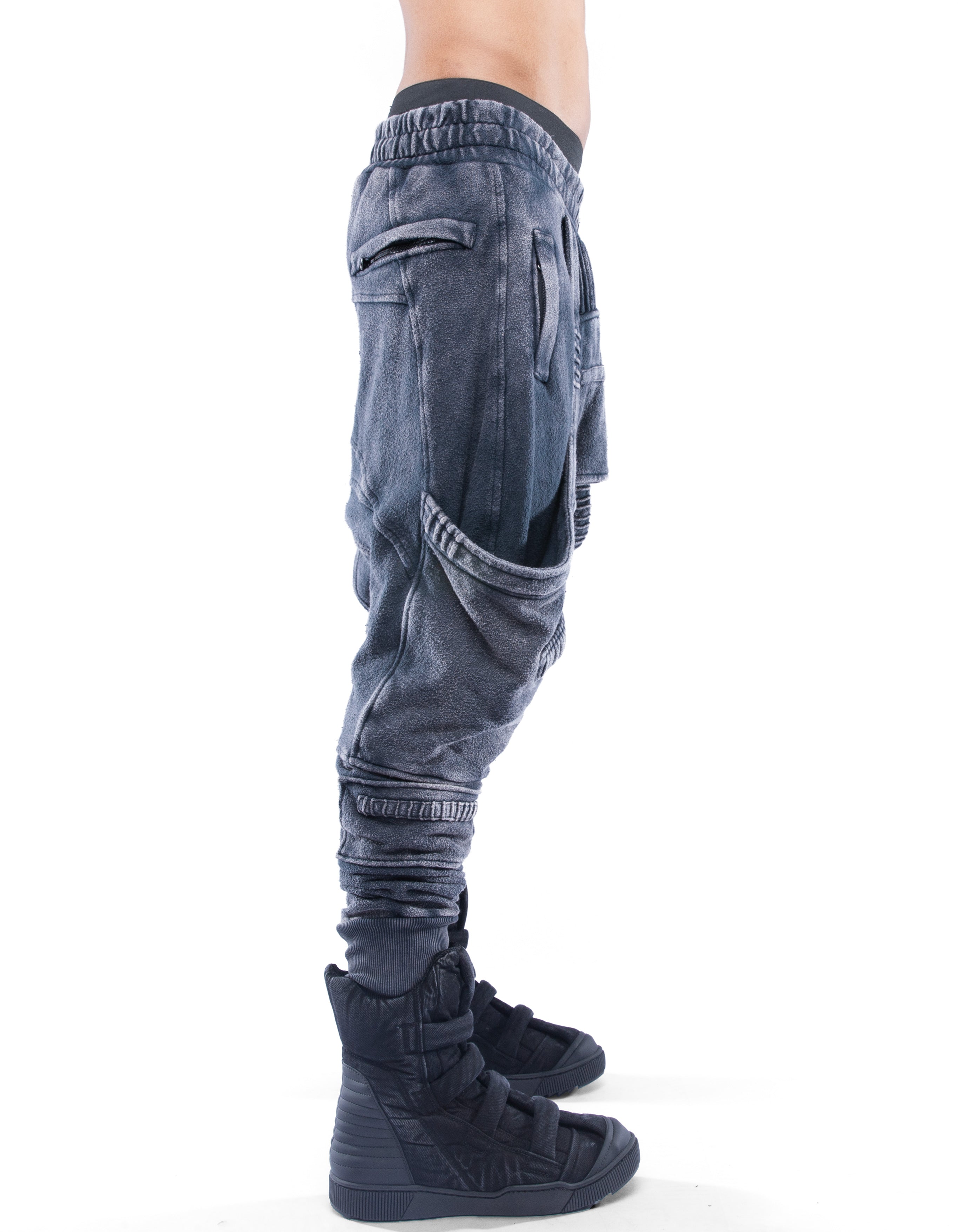TROUSERS VR ENGINE