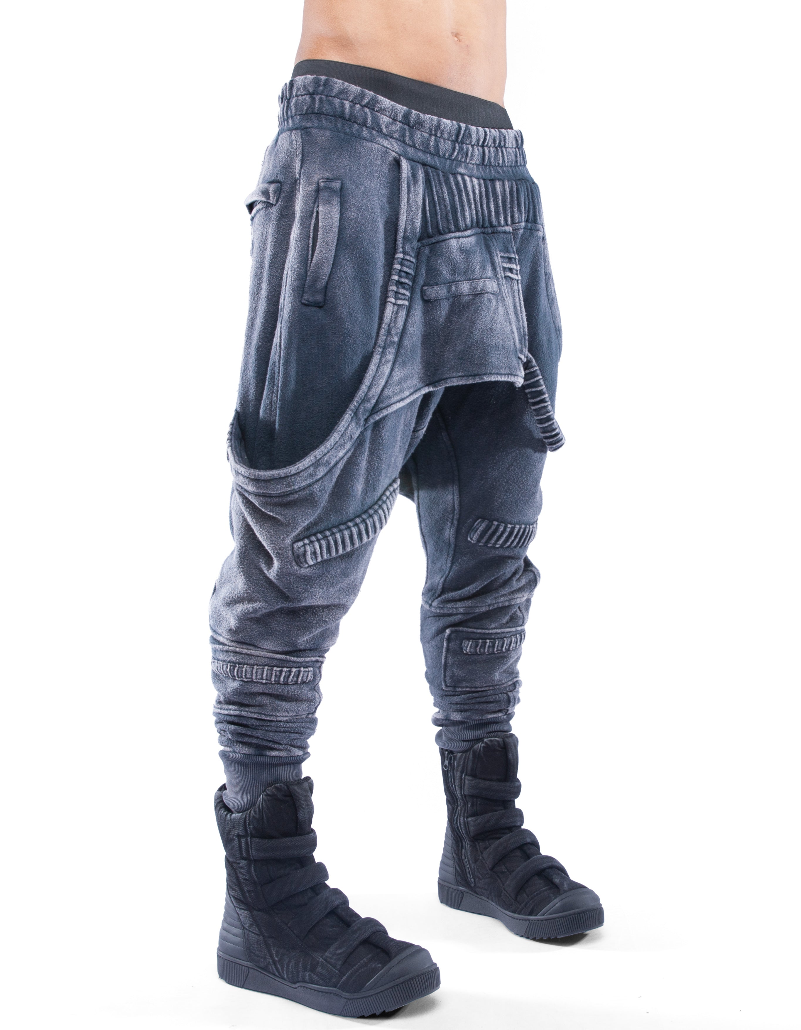 TROUSERS VR ENGINE