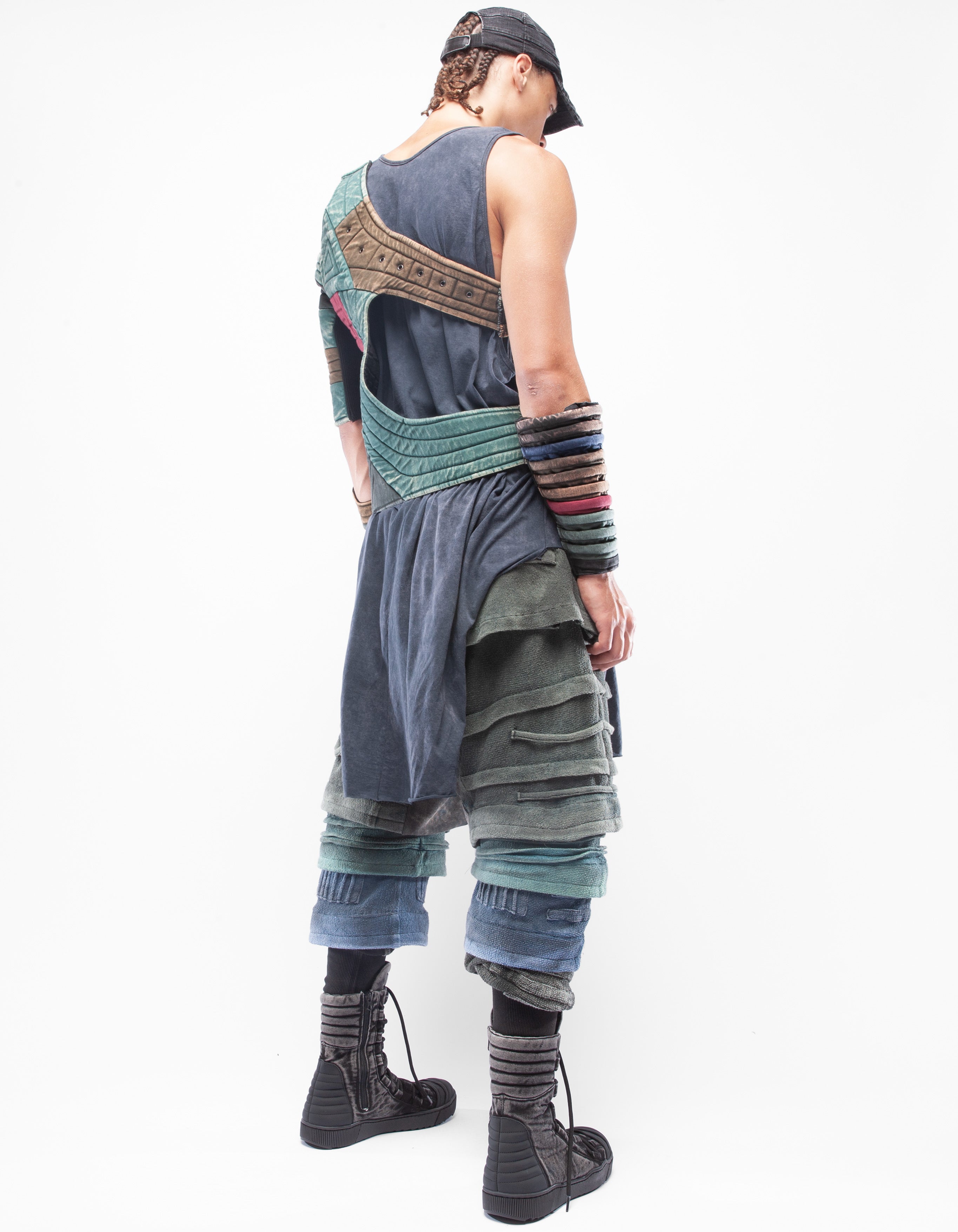 TRIBÙ DEL GILET-BRACCIO