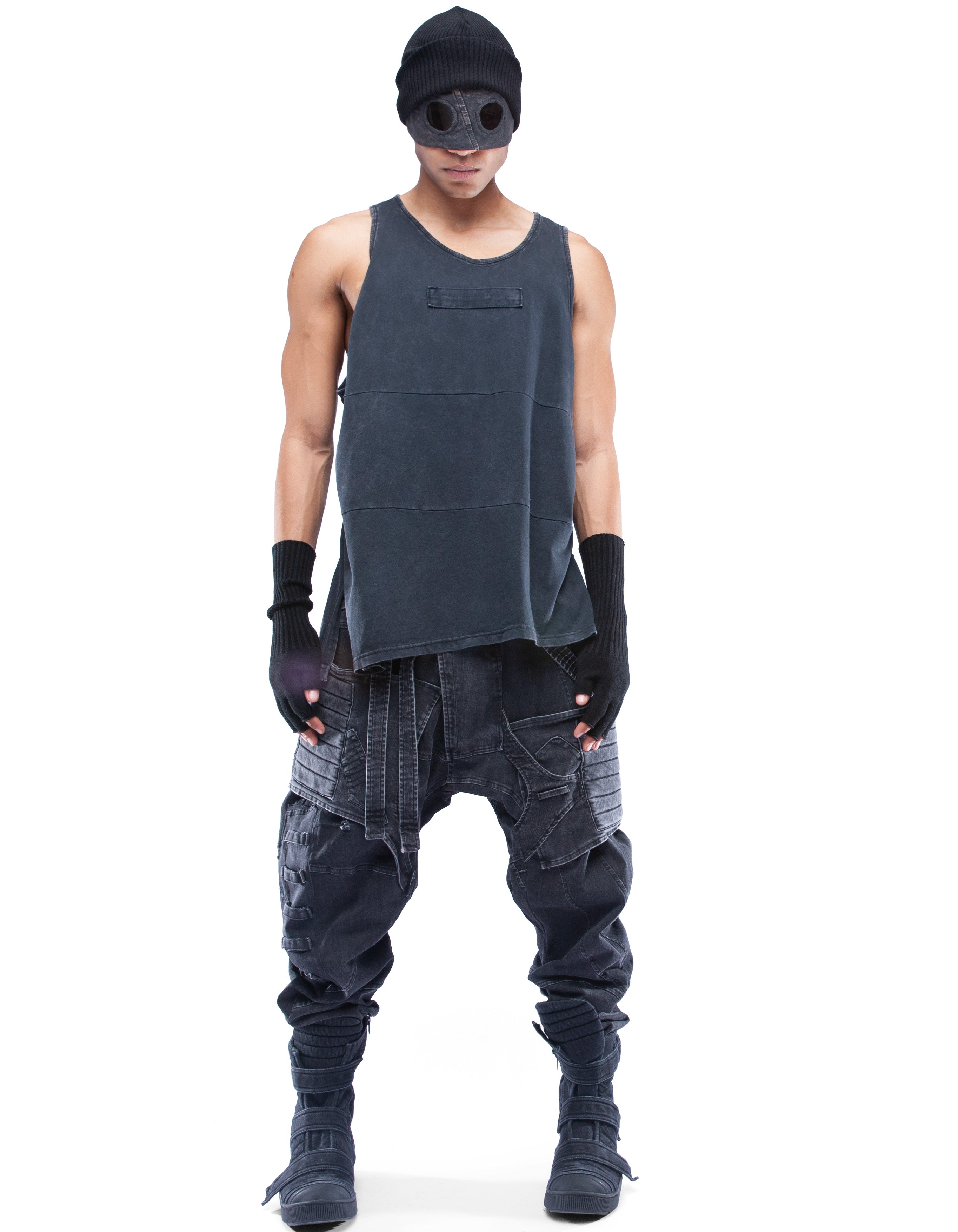 VEST COMMANDER