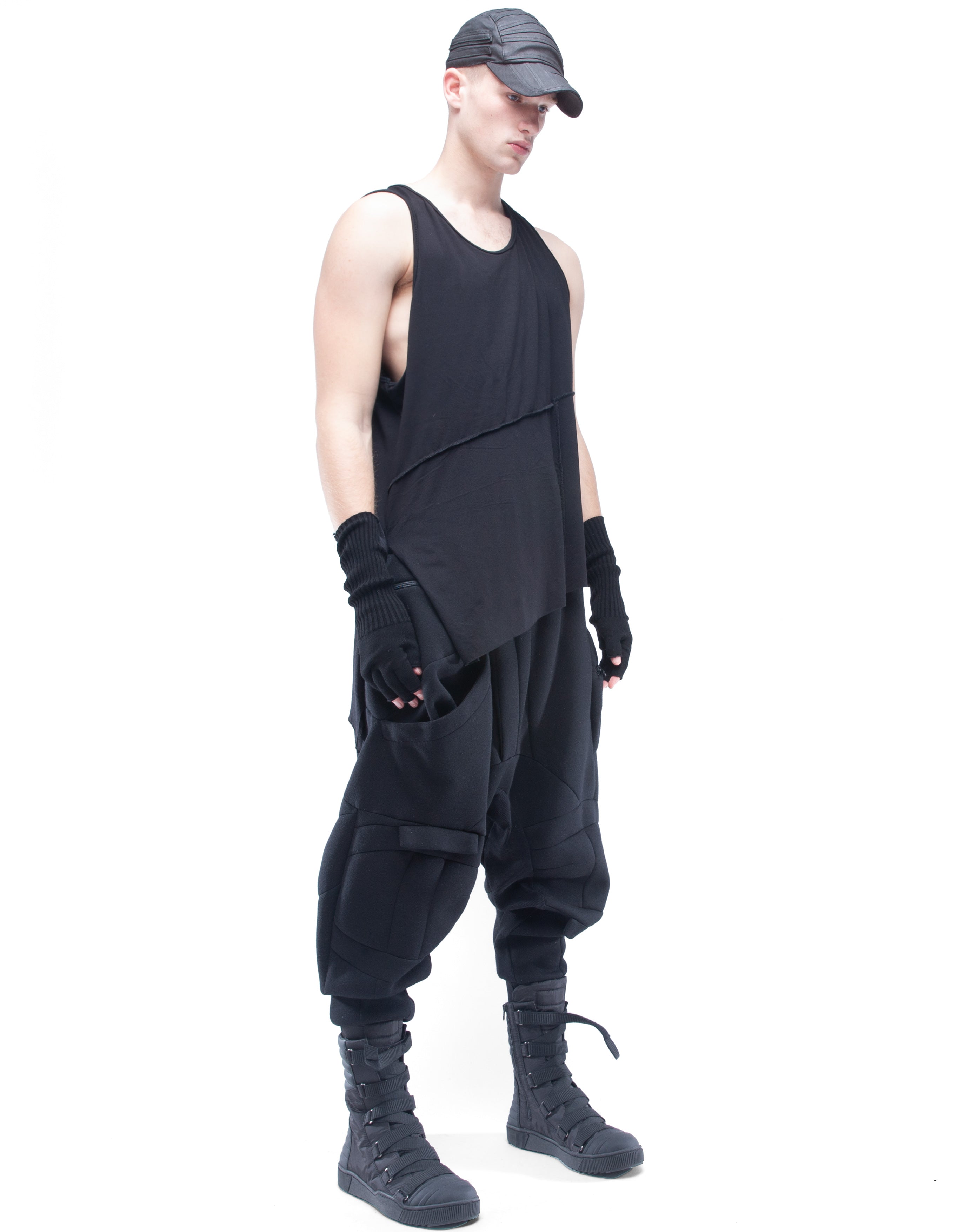 VEST EASY BLACK