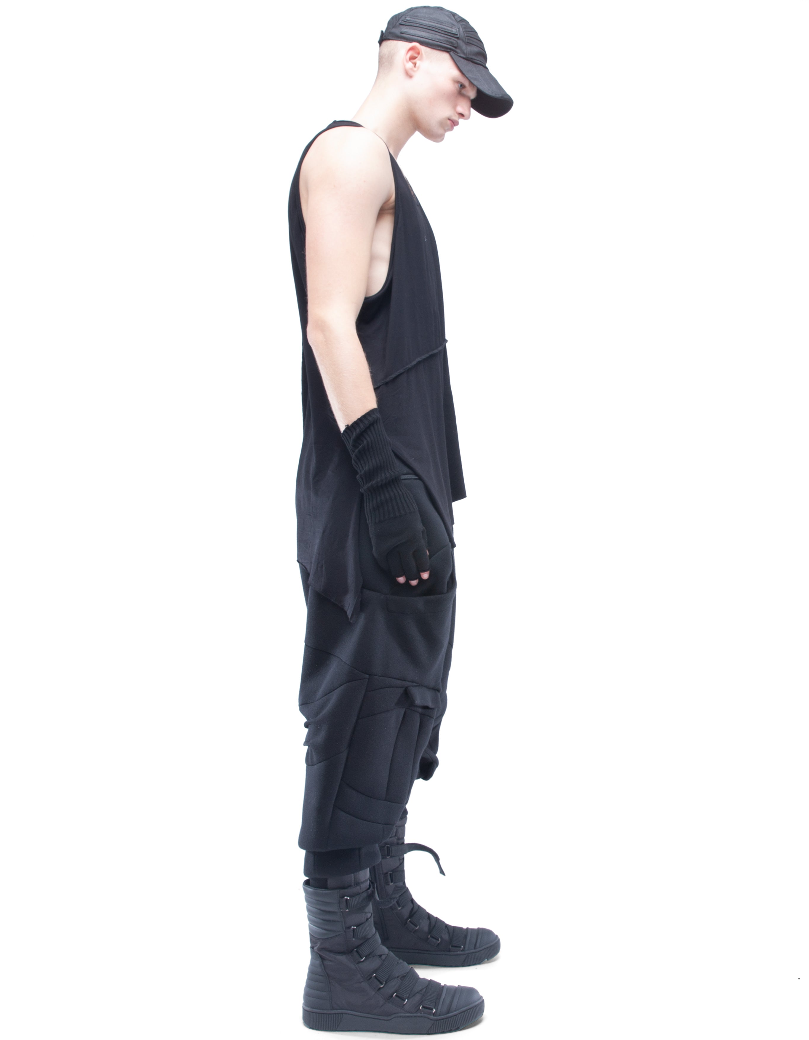 VEST EASY BLACK