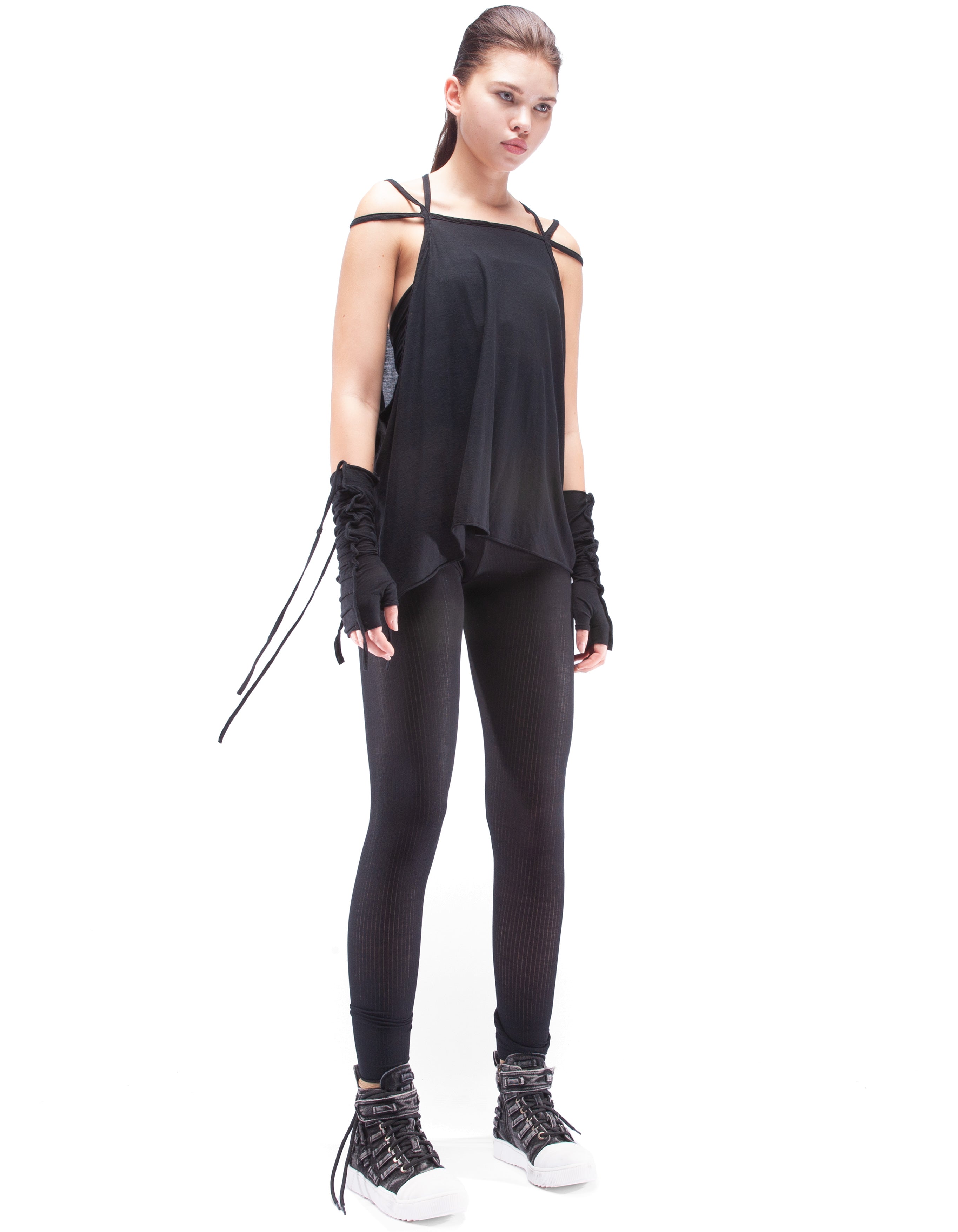 VEST UNIVERSE W